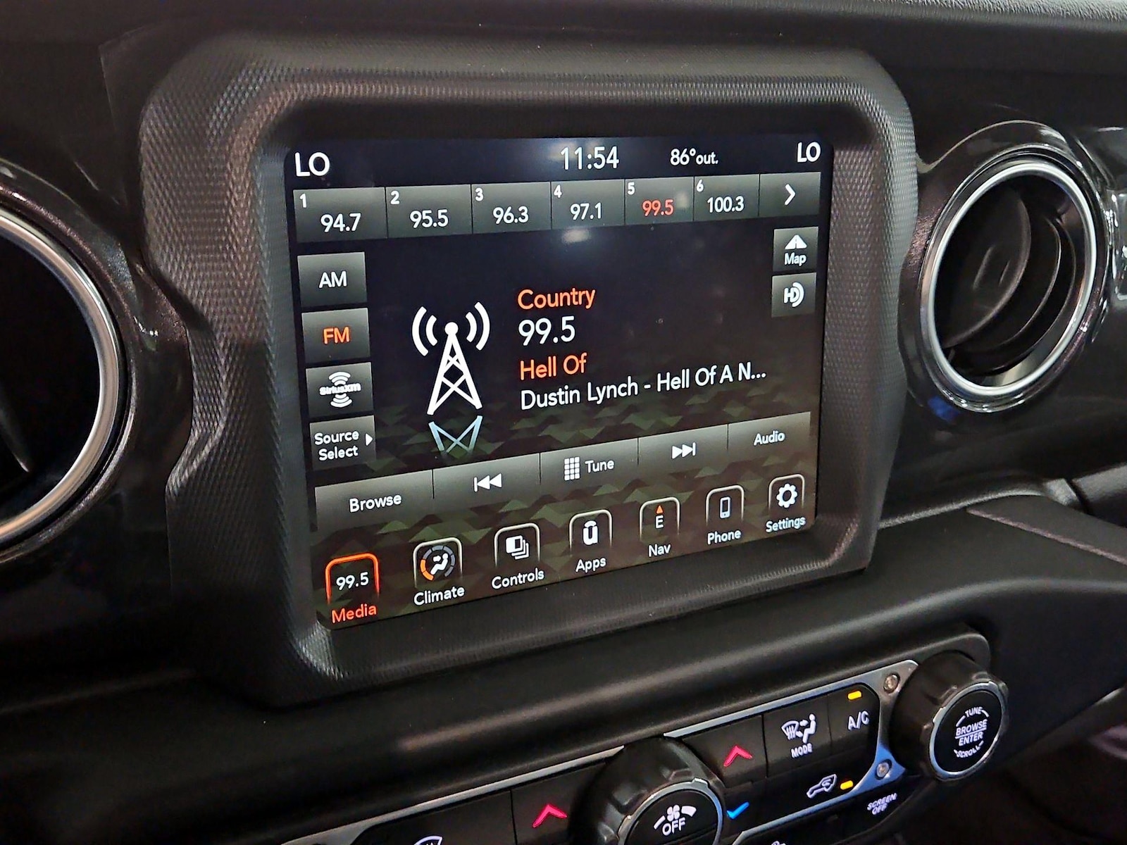 2022 Jeep Wrangler Unlimited Sahara Altitude - Photo 17