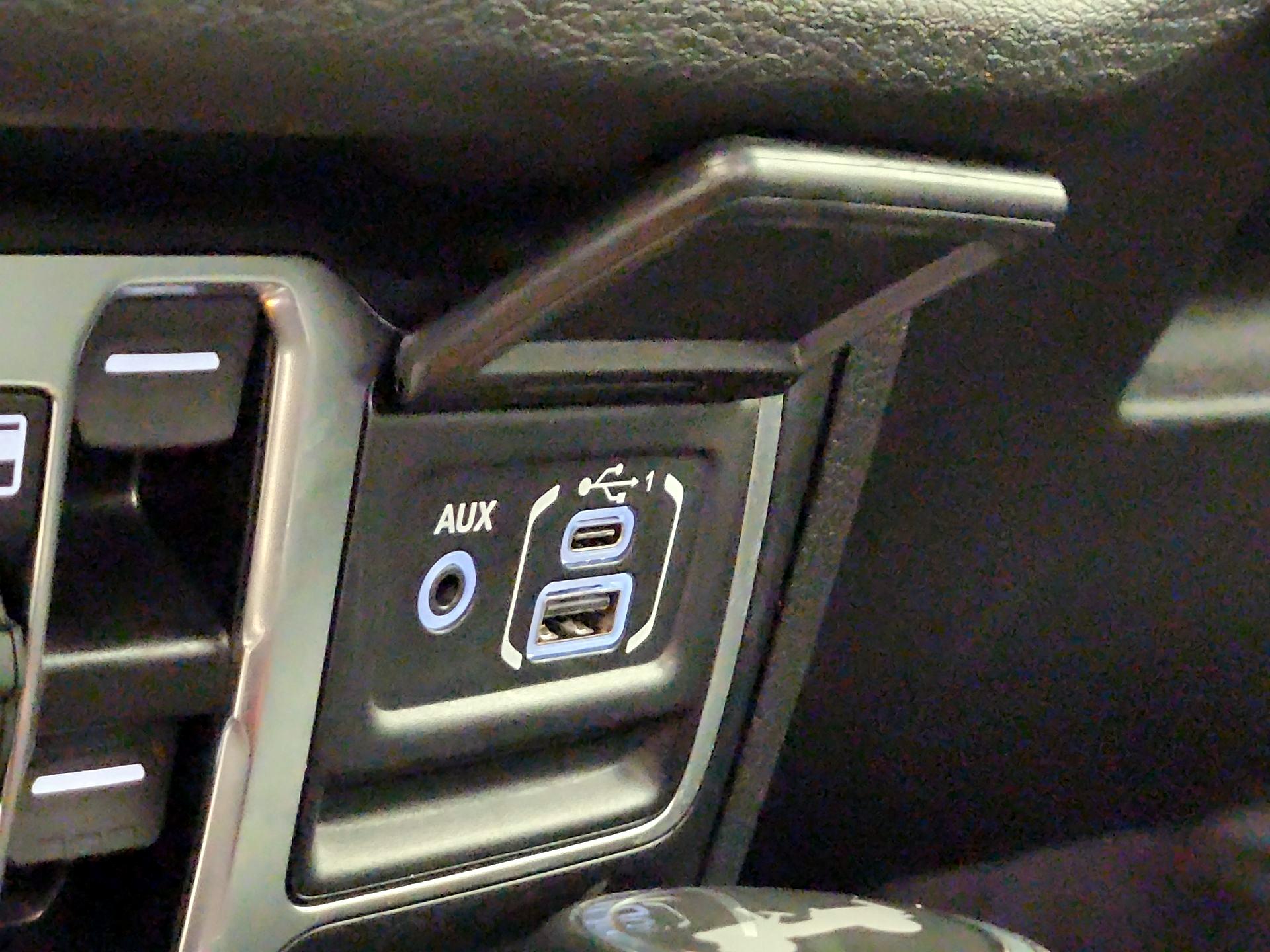 Thumbnail: 2024 Jeep Wrangler - 18