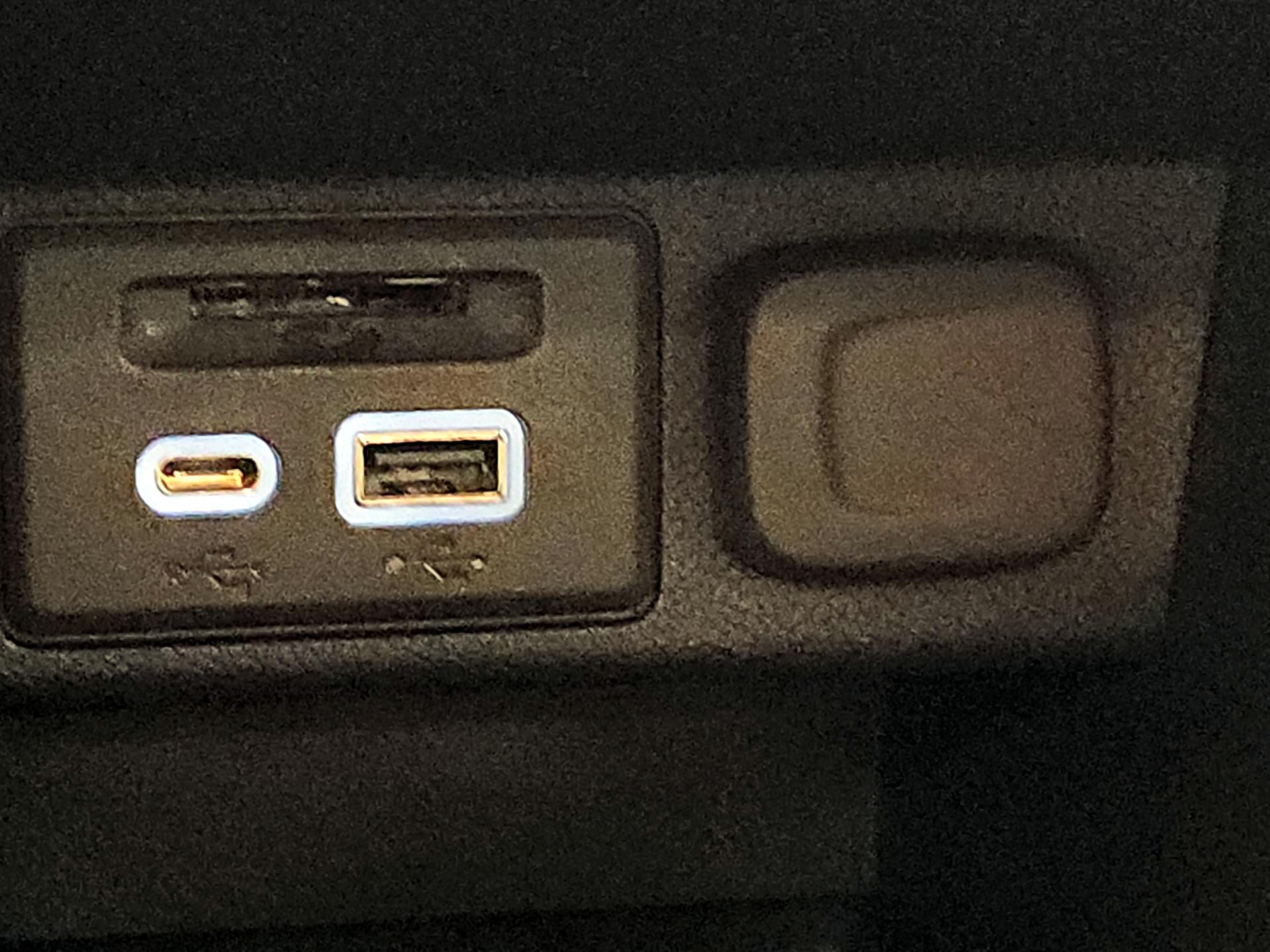 Thumbnail: 2023 Chevrolet Bolt EV - 18