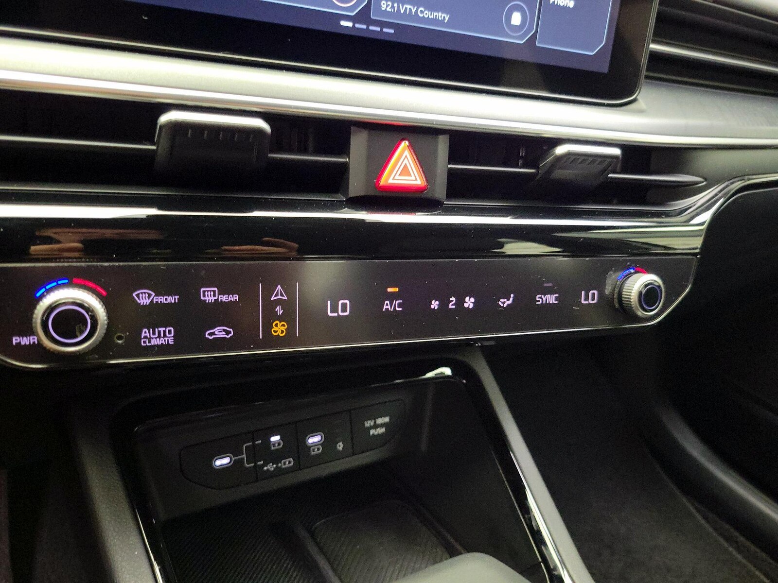 2025 Kia K5 GT-Line - Photo 18