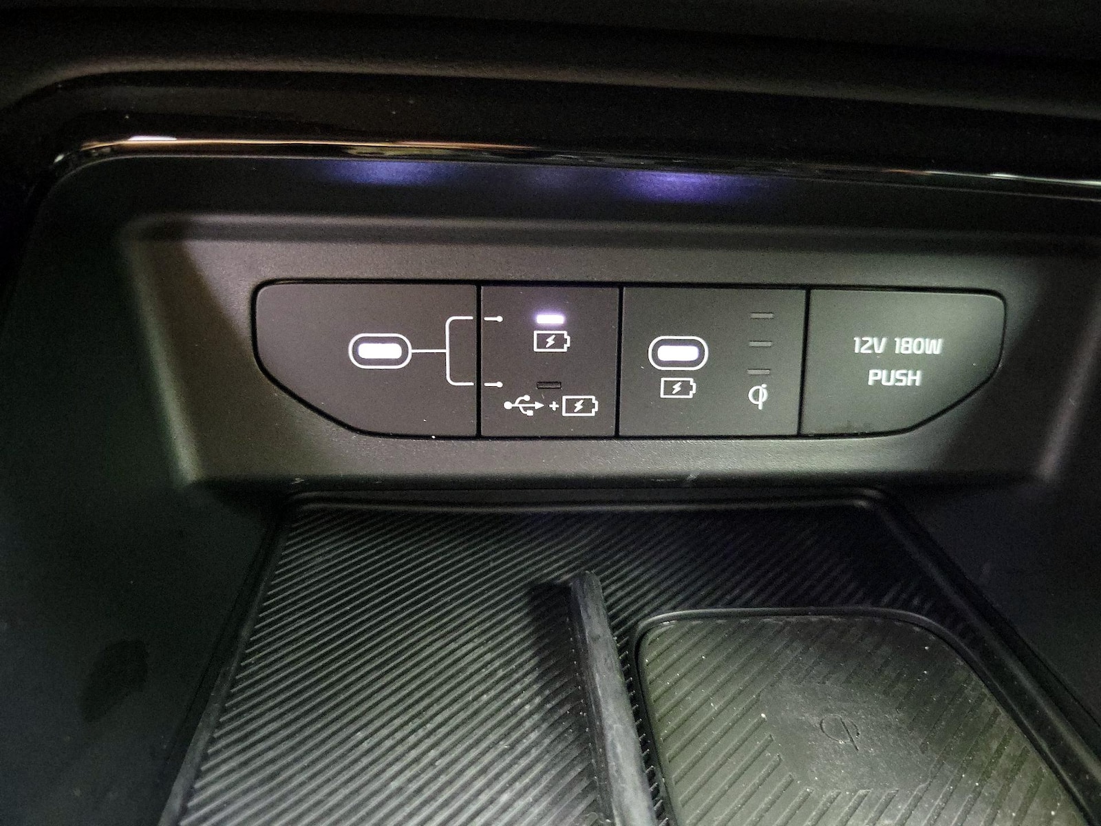 2025 Kia K5 GT-Line - Photo 20
