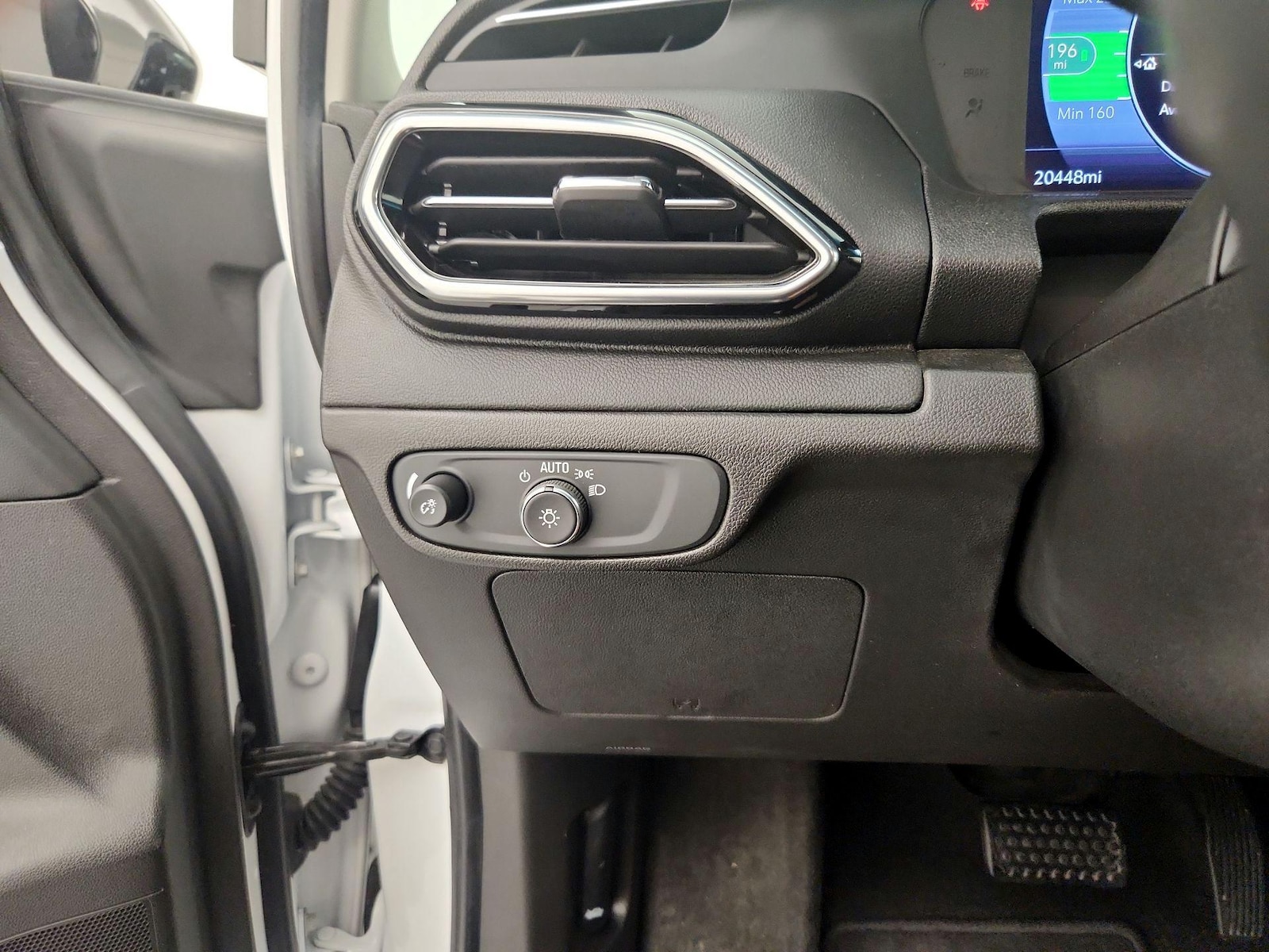 2022 Chevrolet Bolt EV 2LT - Photo 14