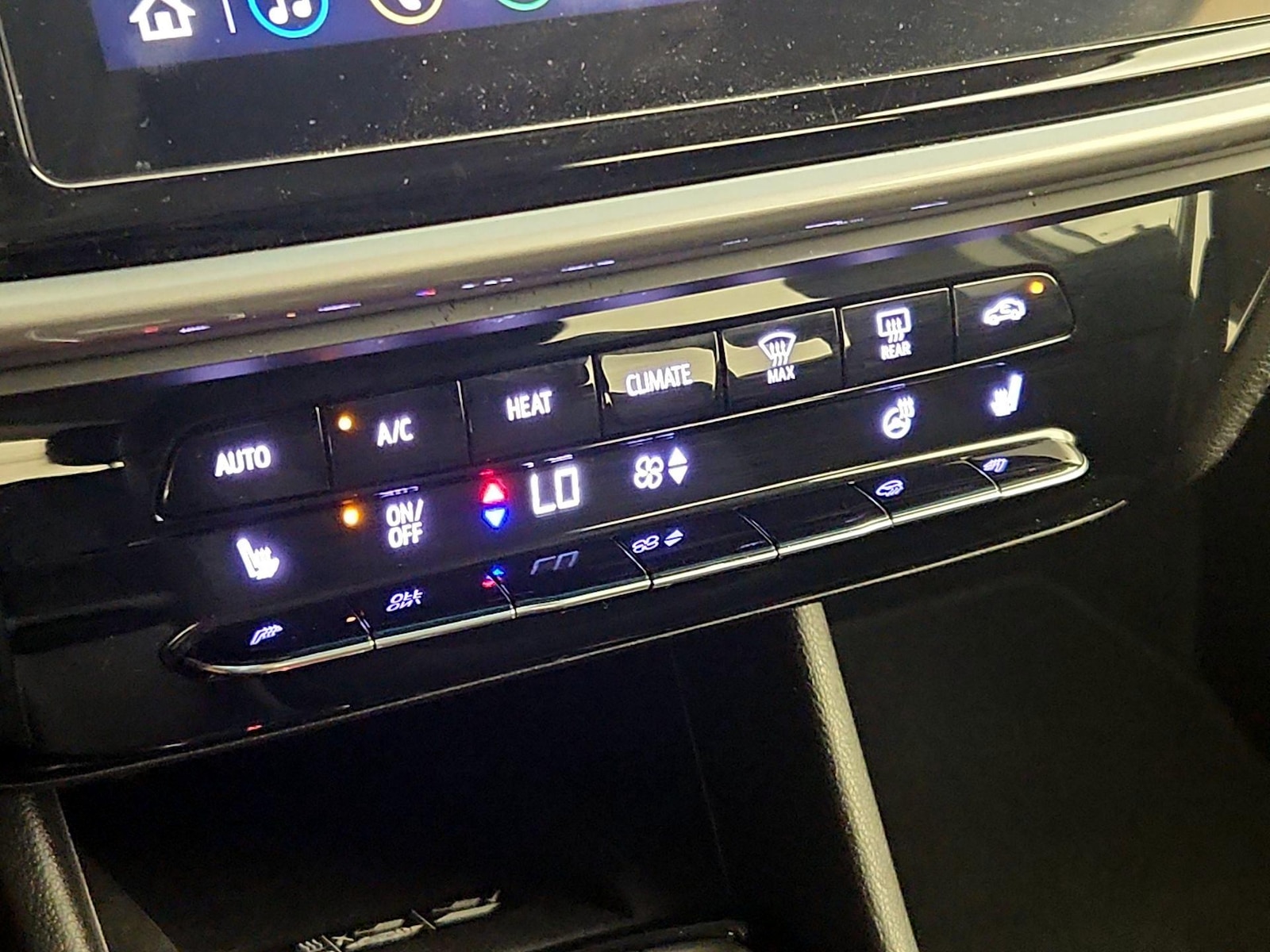 2022 Chevrolet Bolt EV 2LT - Photo 17
