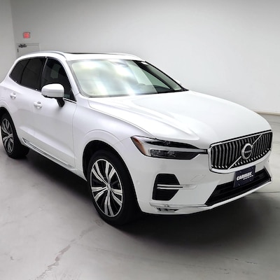 2023 Volvo XC60 B5 Plus Bright Theme