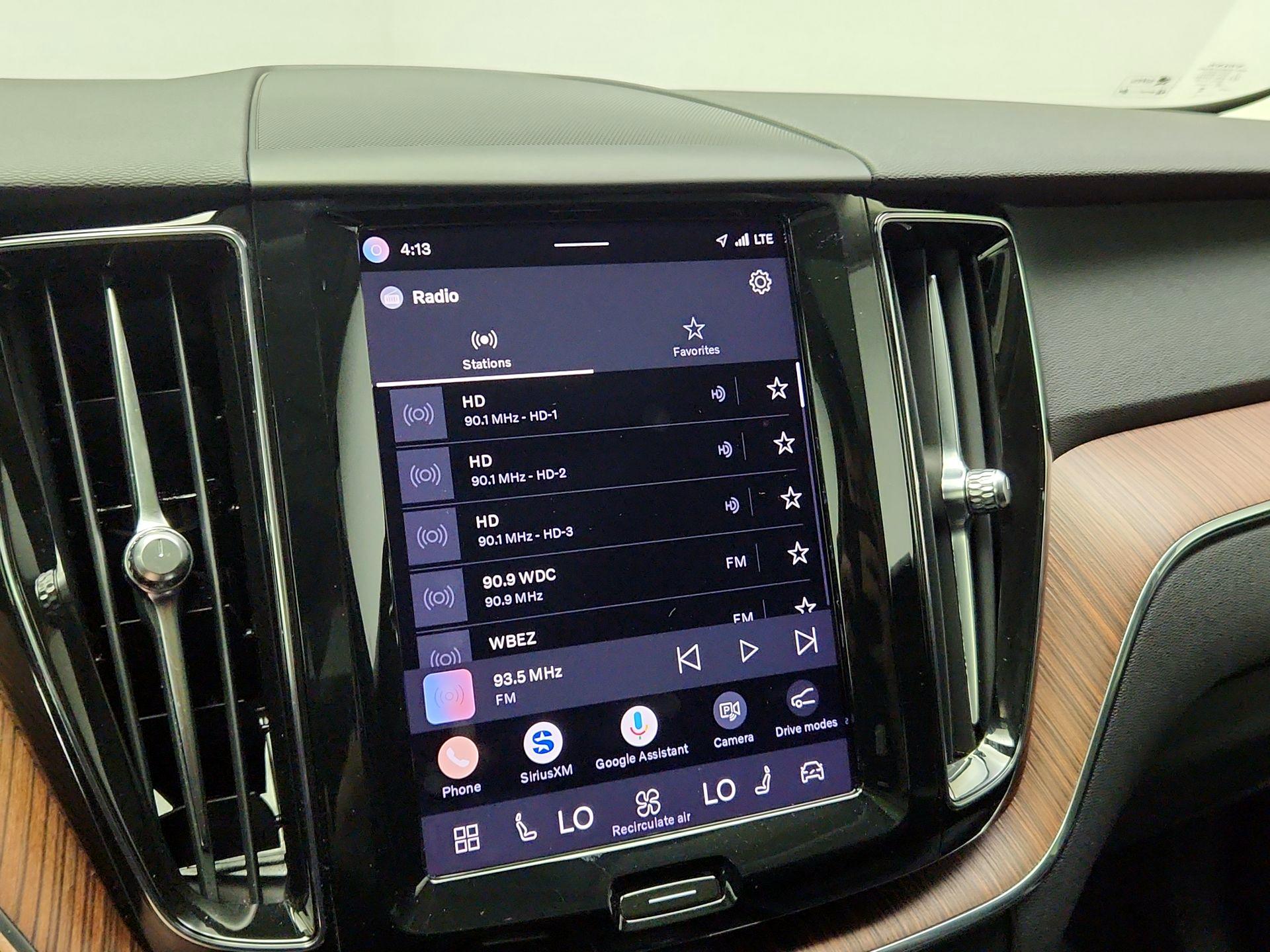 Thumbnail: 2023 Volvo XC60 - 14