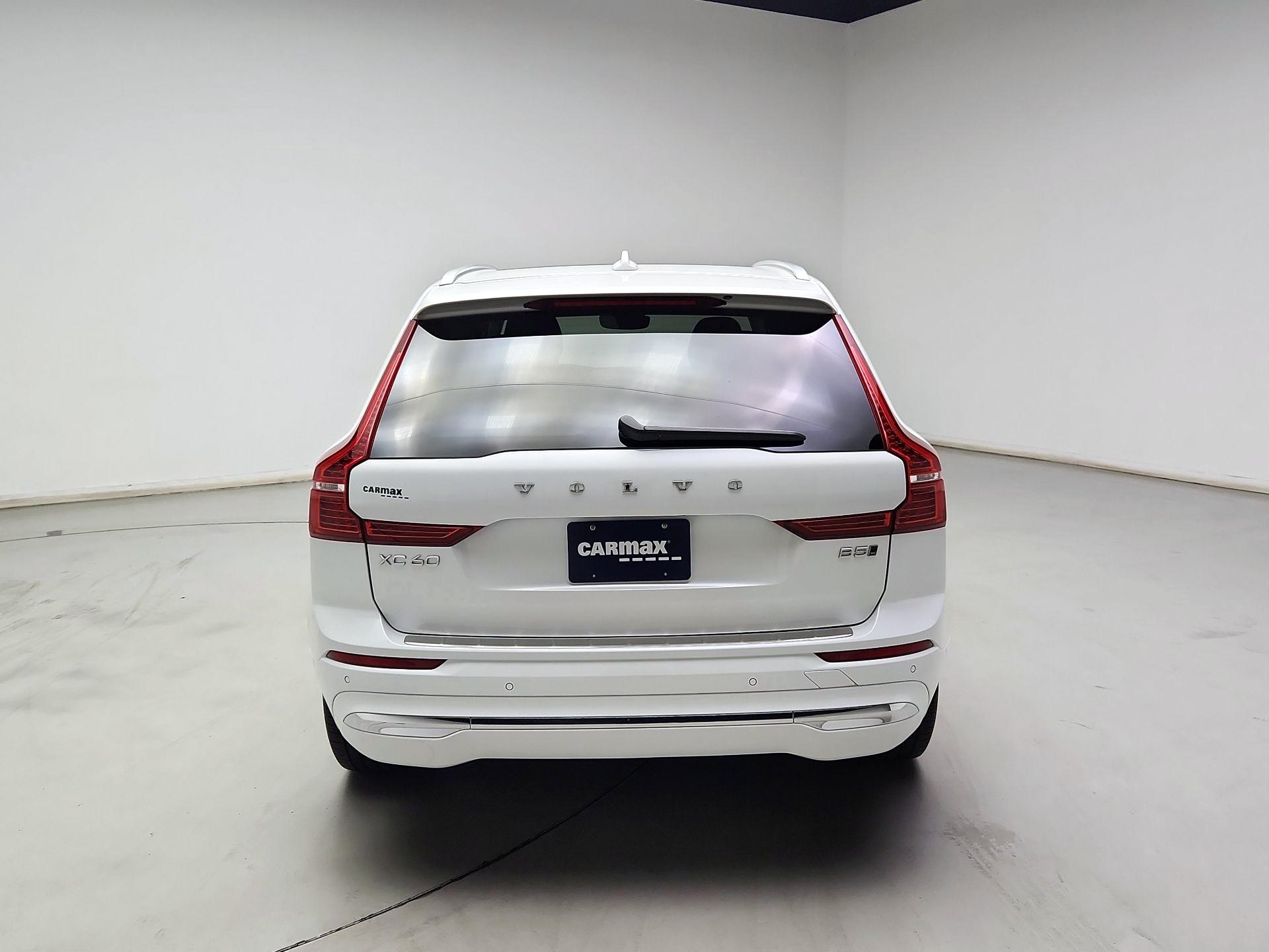 Thumbnail: 2023 Volvo XC60 - 6