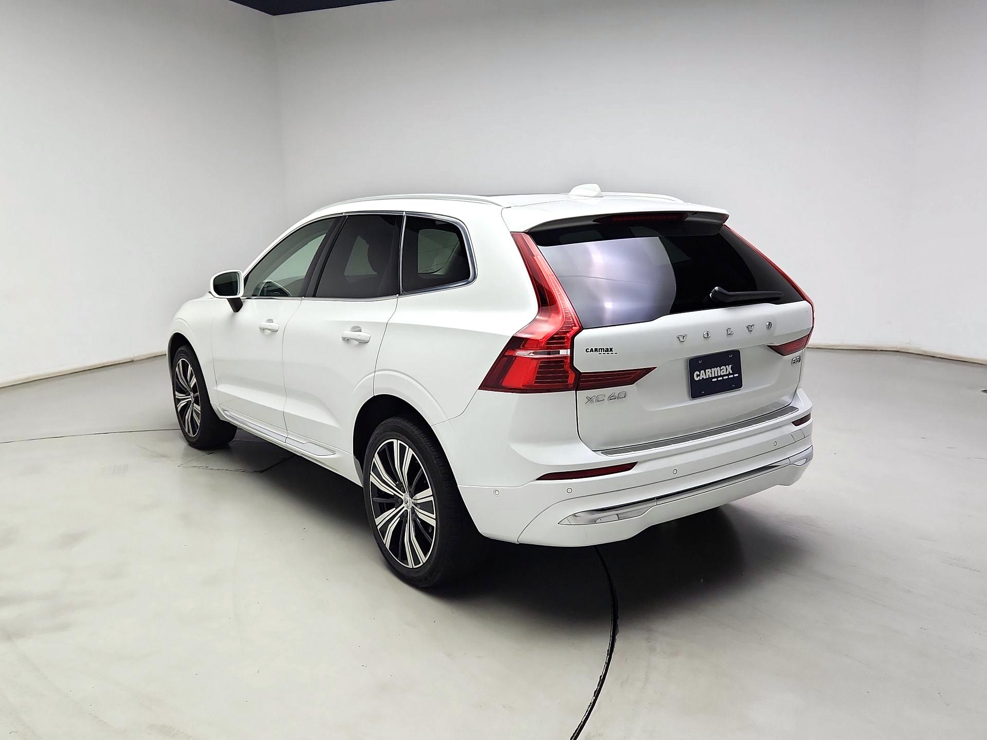 Thumbnail: 2023 Volvo XC60 - 7