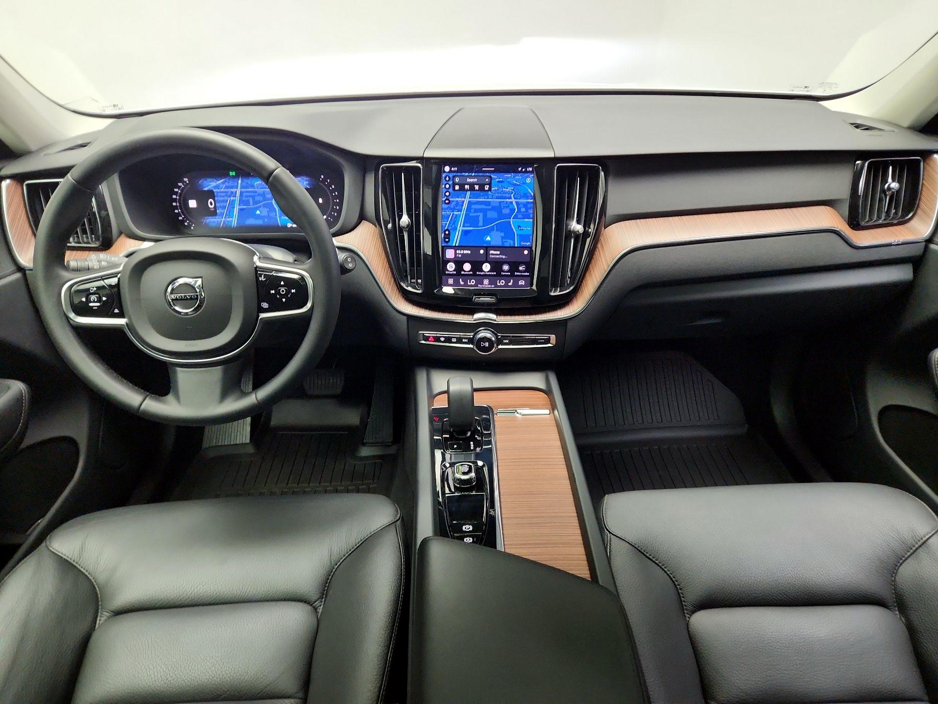 Thumbnail: 2023 Volvo XC60 - 8