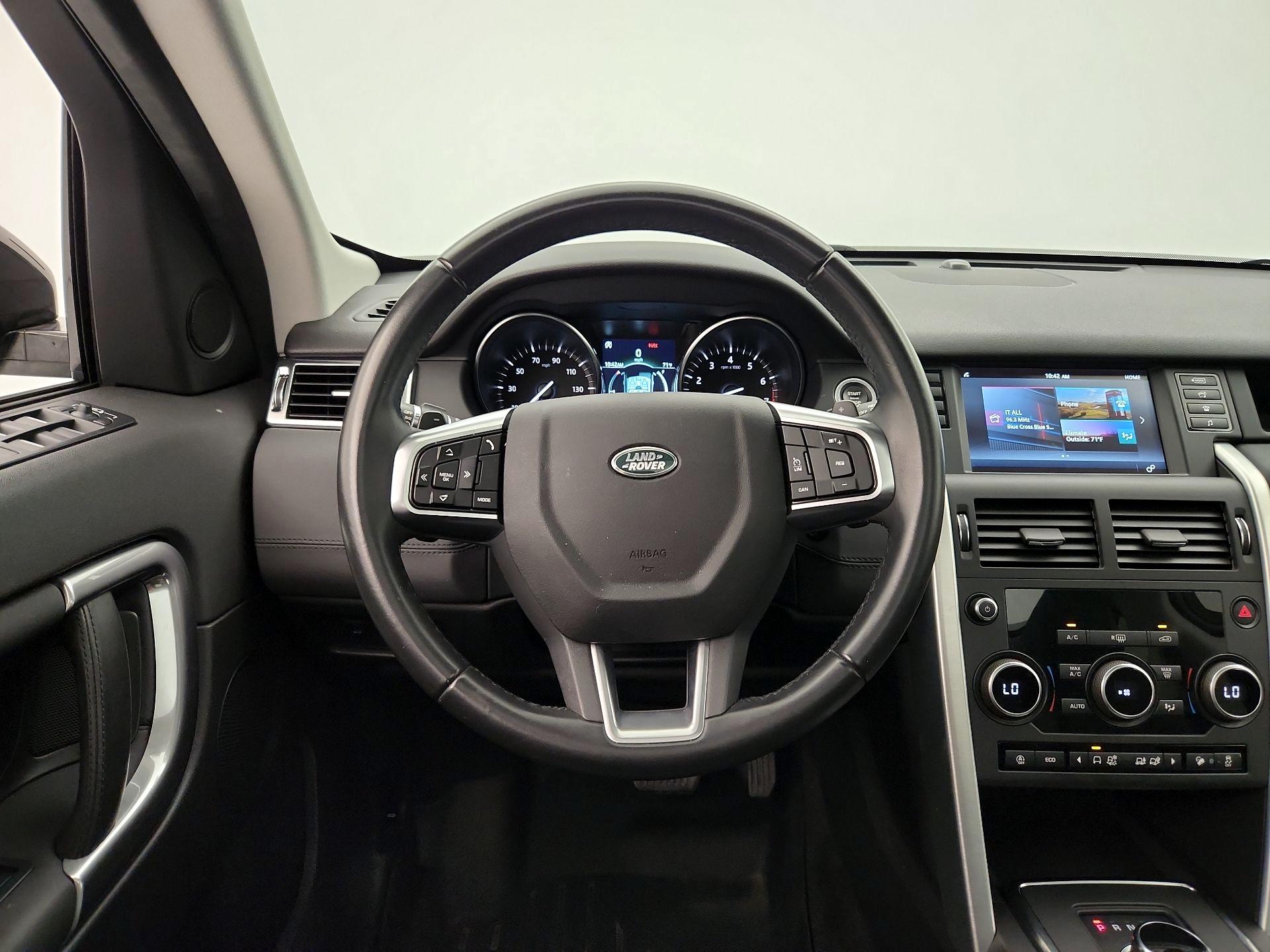 Thumbnail: 2019 Land Rover Discovery Sport - 10