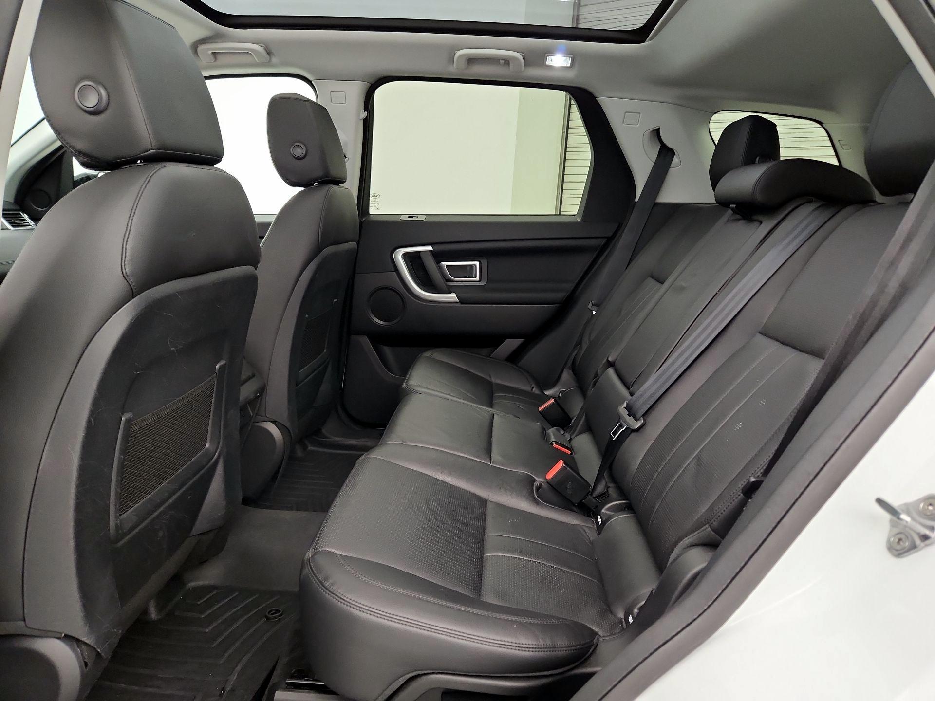 Thumbnail: 2019 Land Rover Discovery Sport - 20