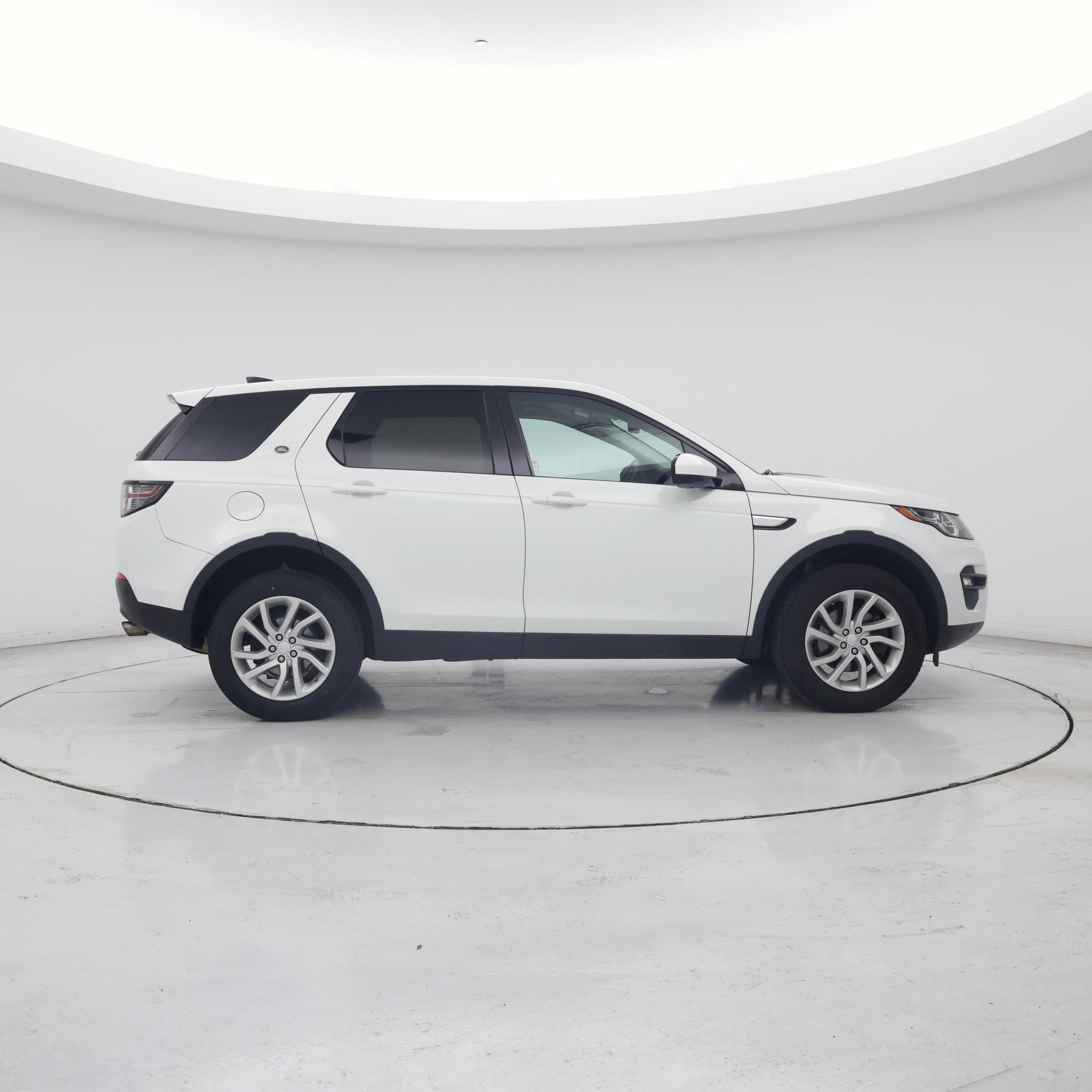 Thumbnail: 2019 Land Rover Discovery Sport - 7