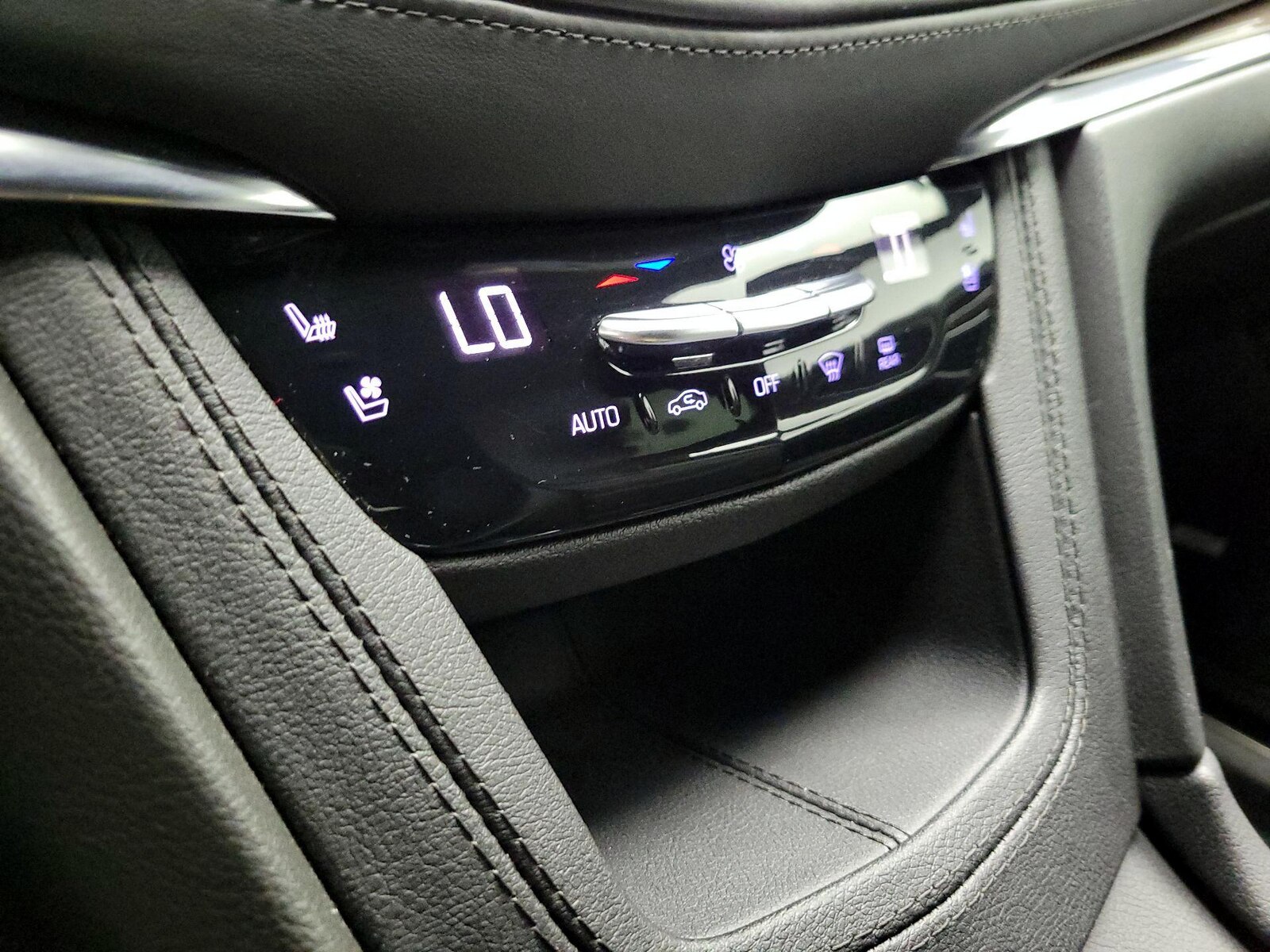 2024 Cadillac XT5 Premium Luxury - Photo 17