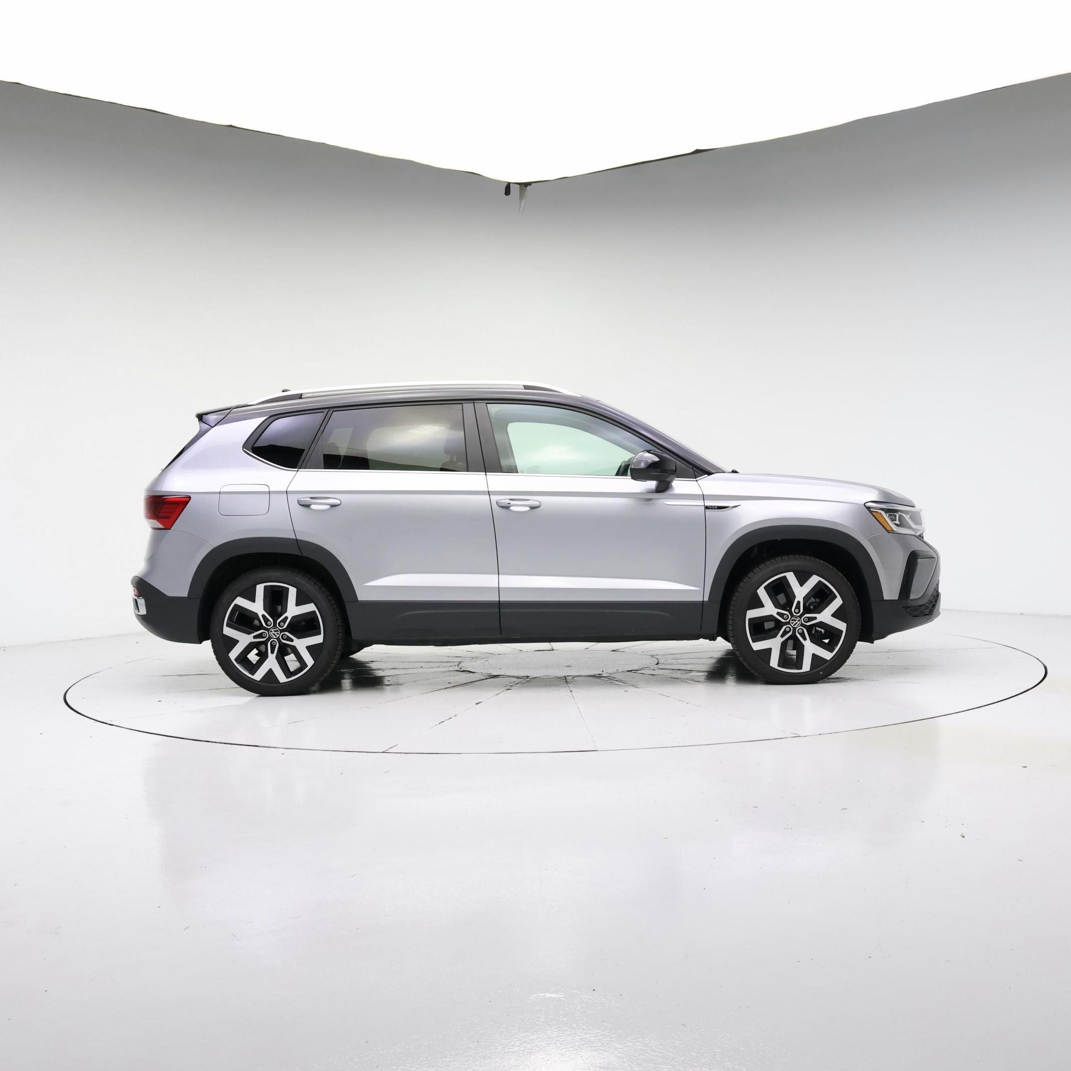Thumbnail: 2023 Volkswagen Taos - 7