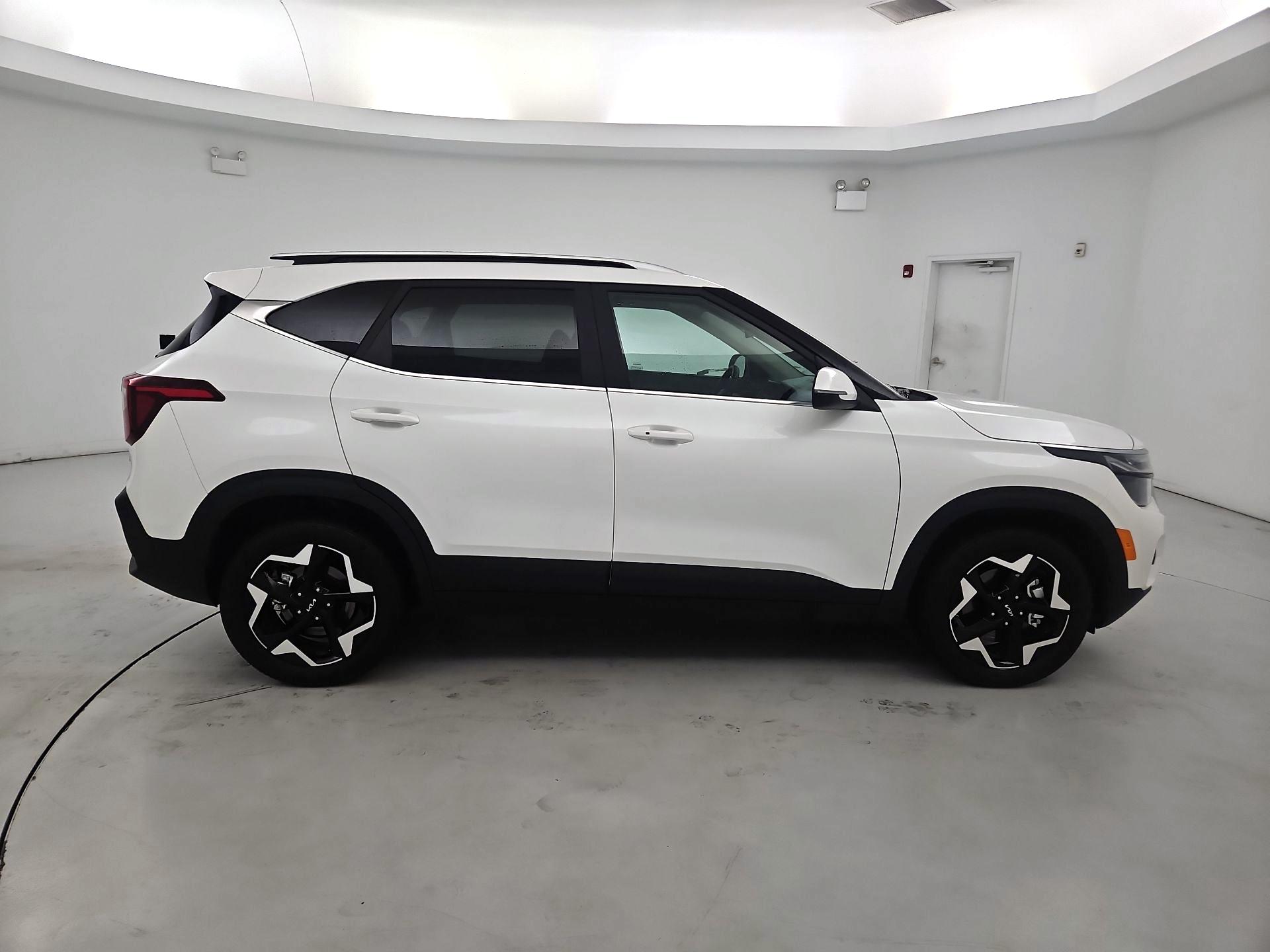 Thumbnail: 2026 Kia Seltos - 4
