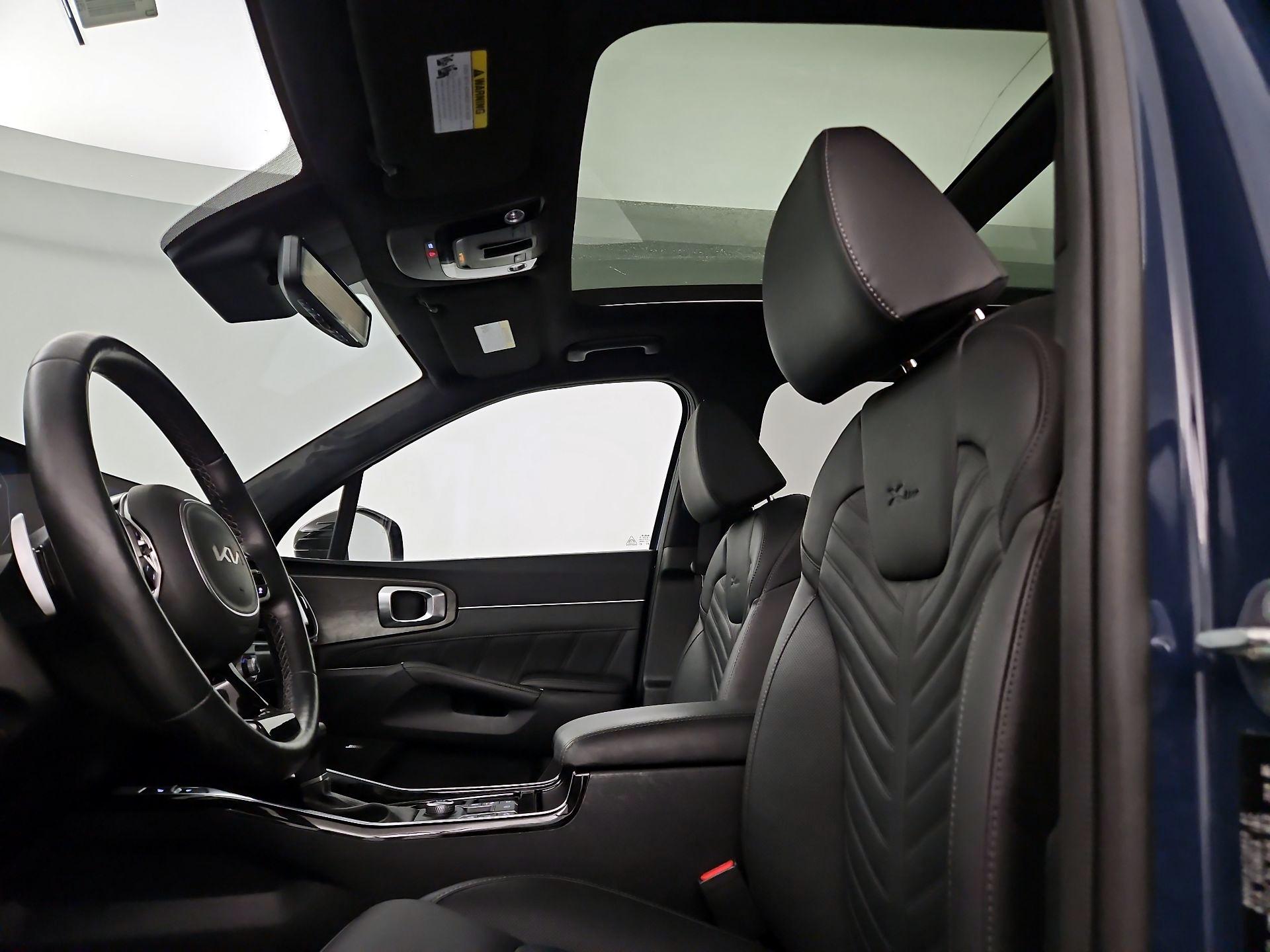 Thumbnail: 2025 Kia Sorento - 18