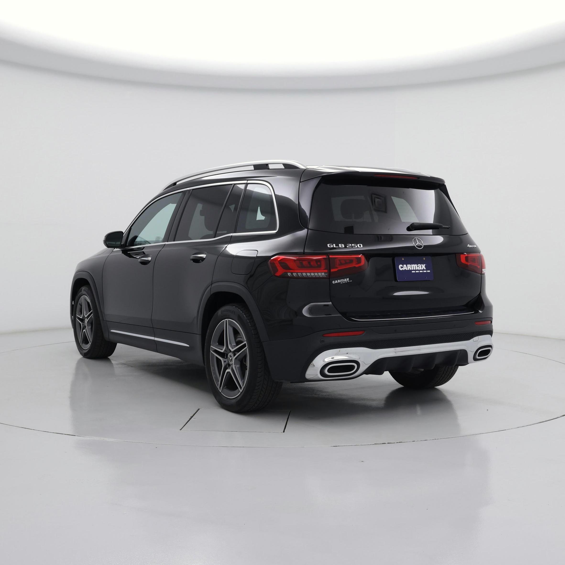Thumbnail: 2020 Mercedes-Benz GLB - 2