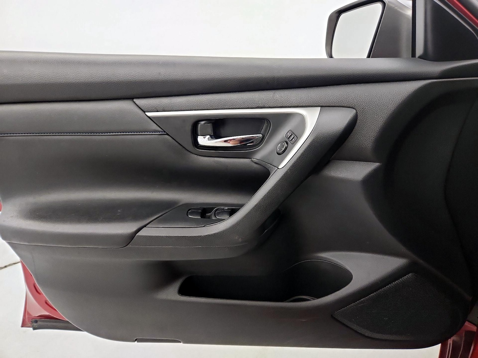 2017 Nissan Altima SR - Photo 13