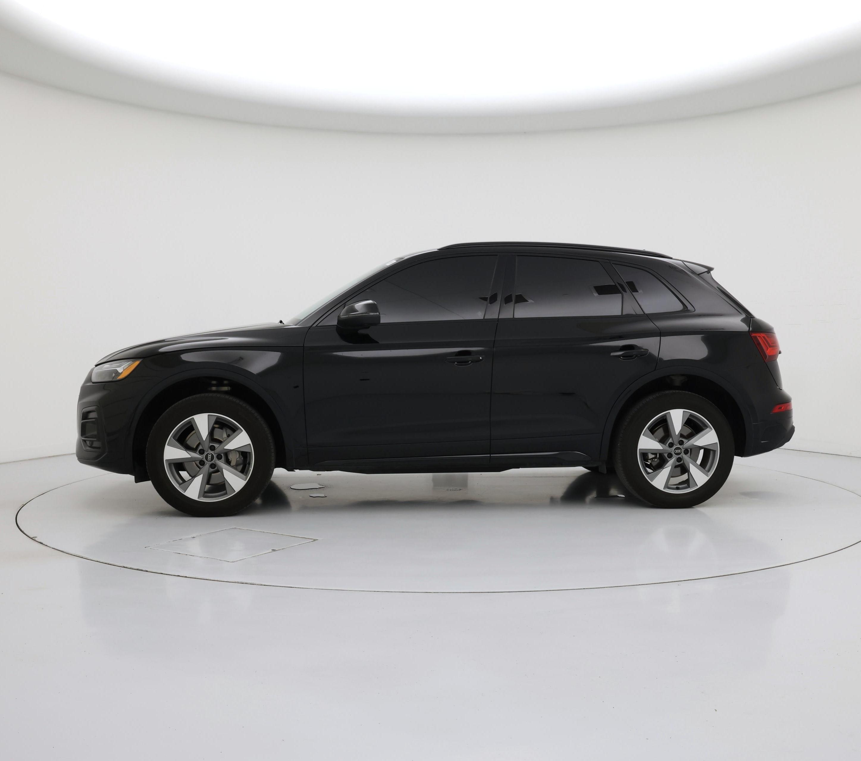 Thumbnail: 2024 Audi Q5 - 3