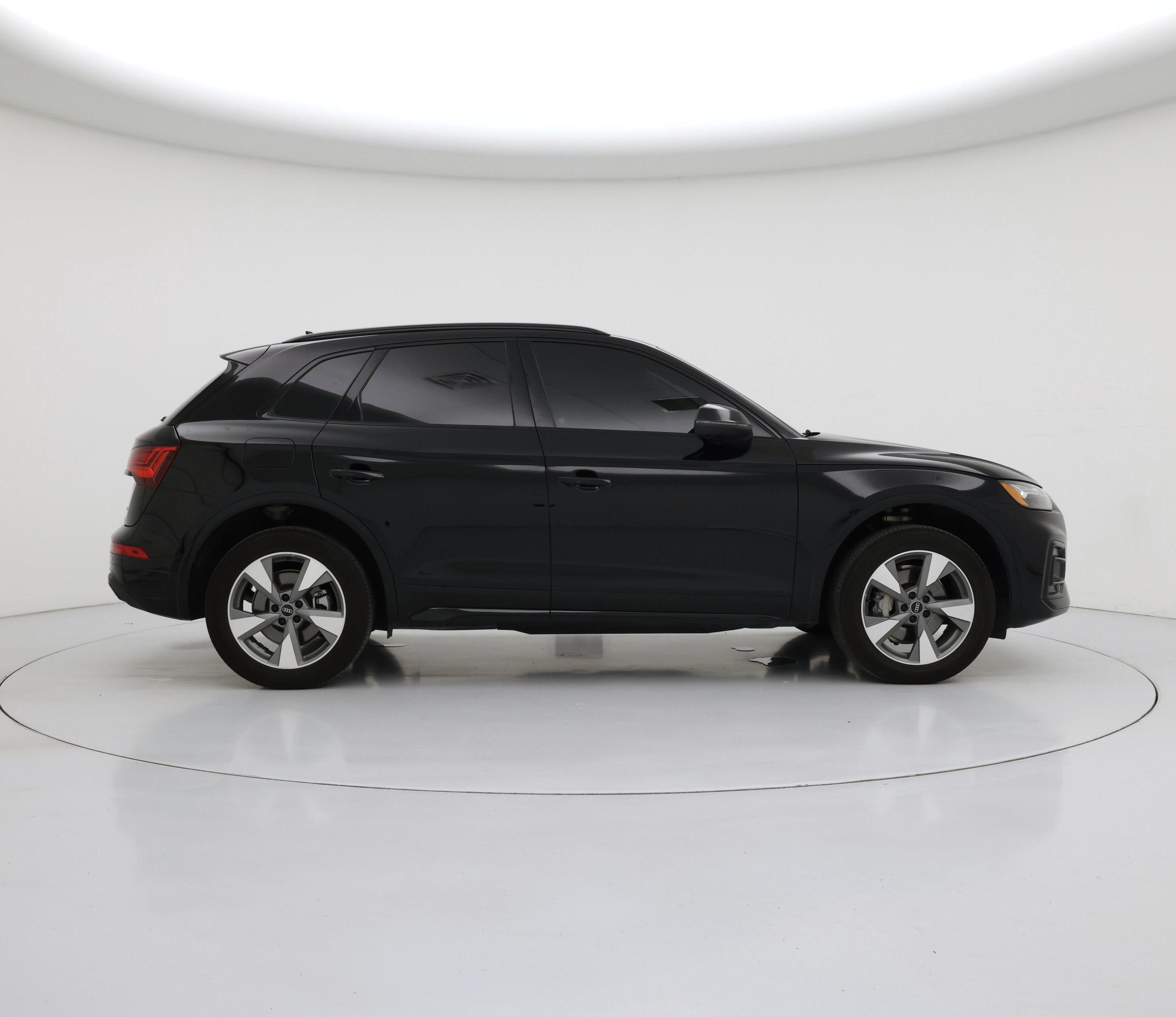 Thumbnail: 2024 Audi Q5 - 7
