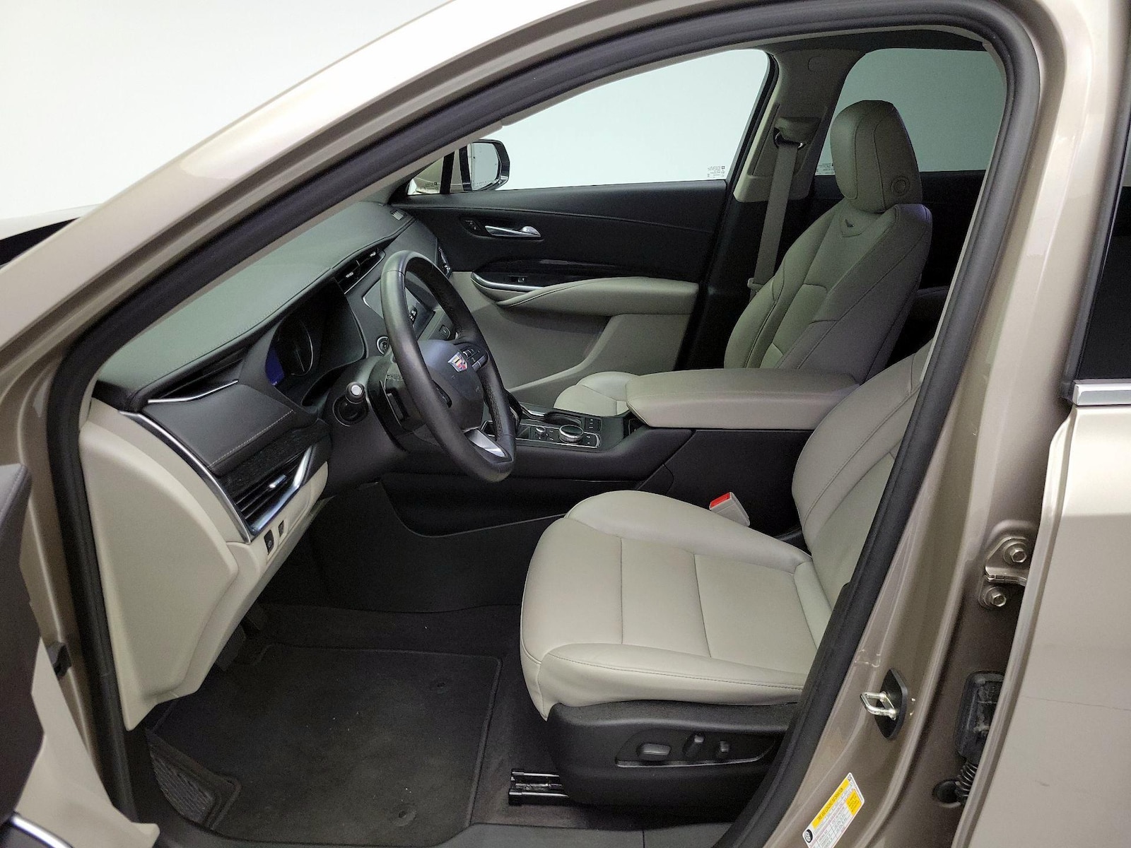 2023 Cadillac XT4 Premium Luxury - Photo 12