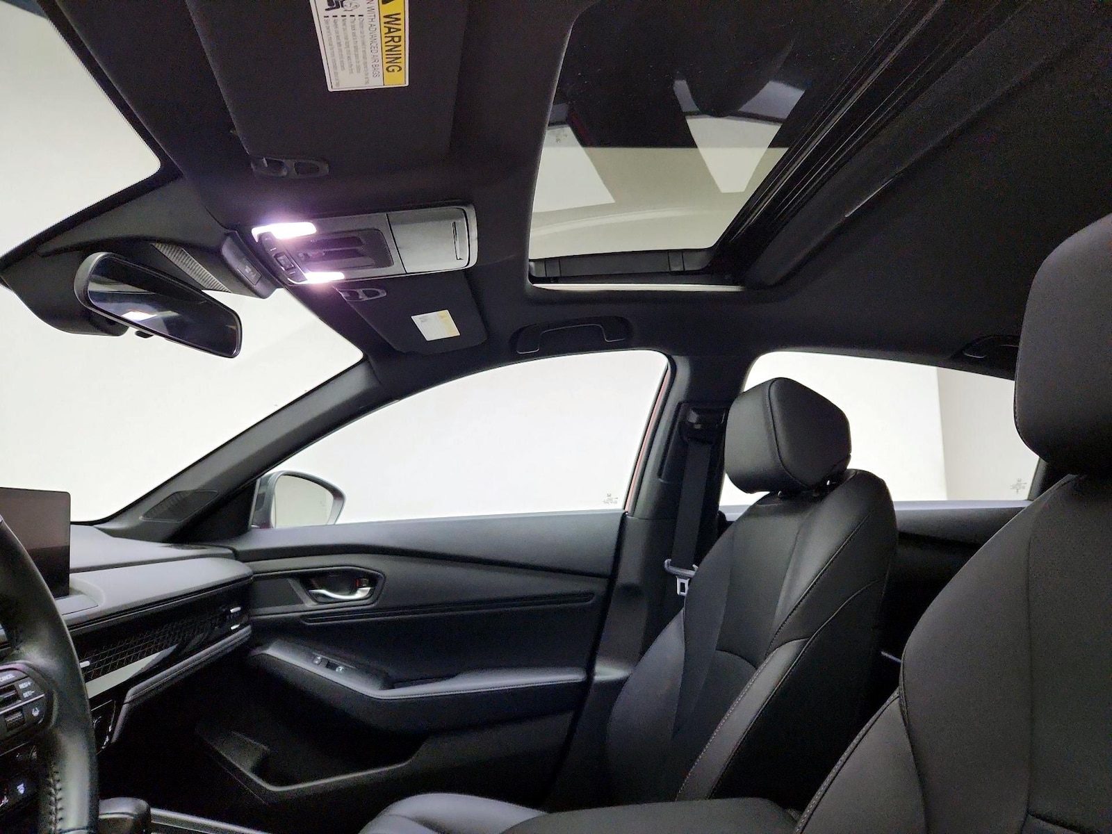 Sunroof(s) & Overhead Airbags