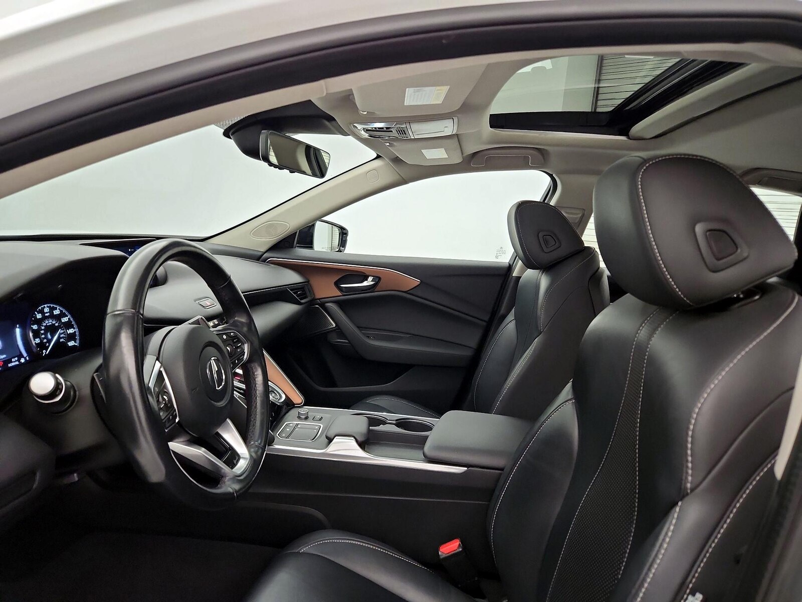 Sunroof(s) & Overhead Airbags
