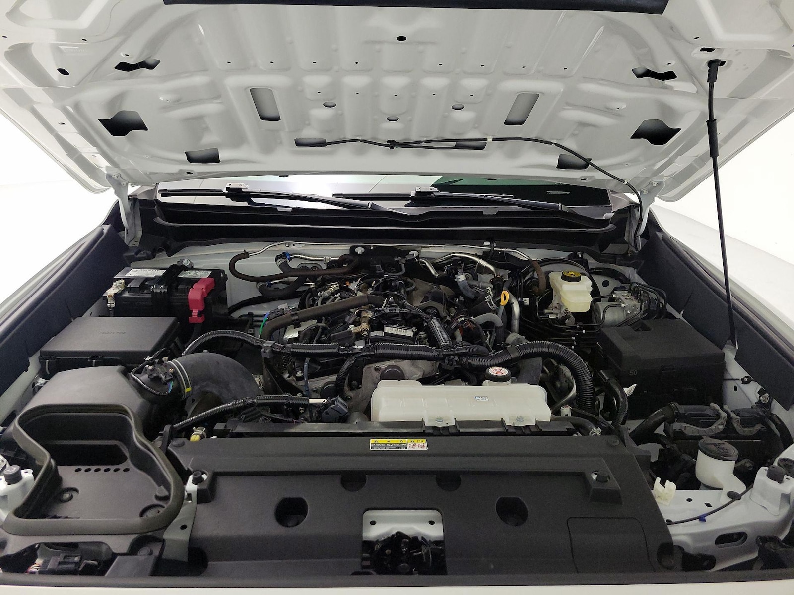 2024 Toyota Tacoma SR - Photo 18
