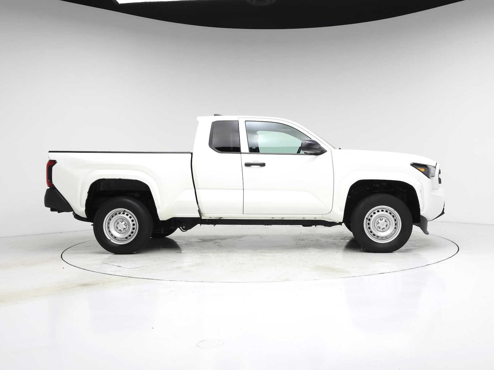 2024 Toyota Tacoma SR - Photo 8