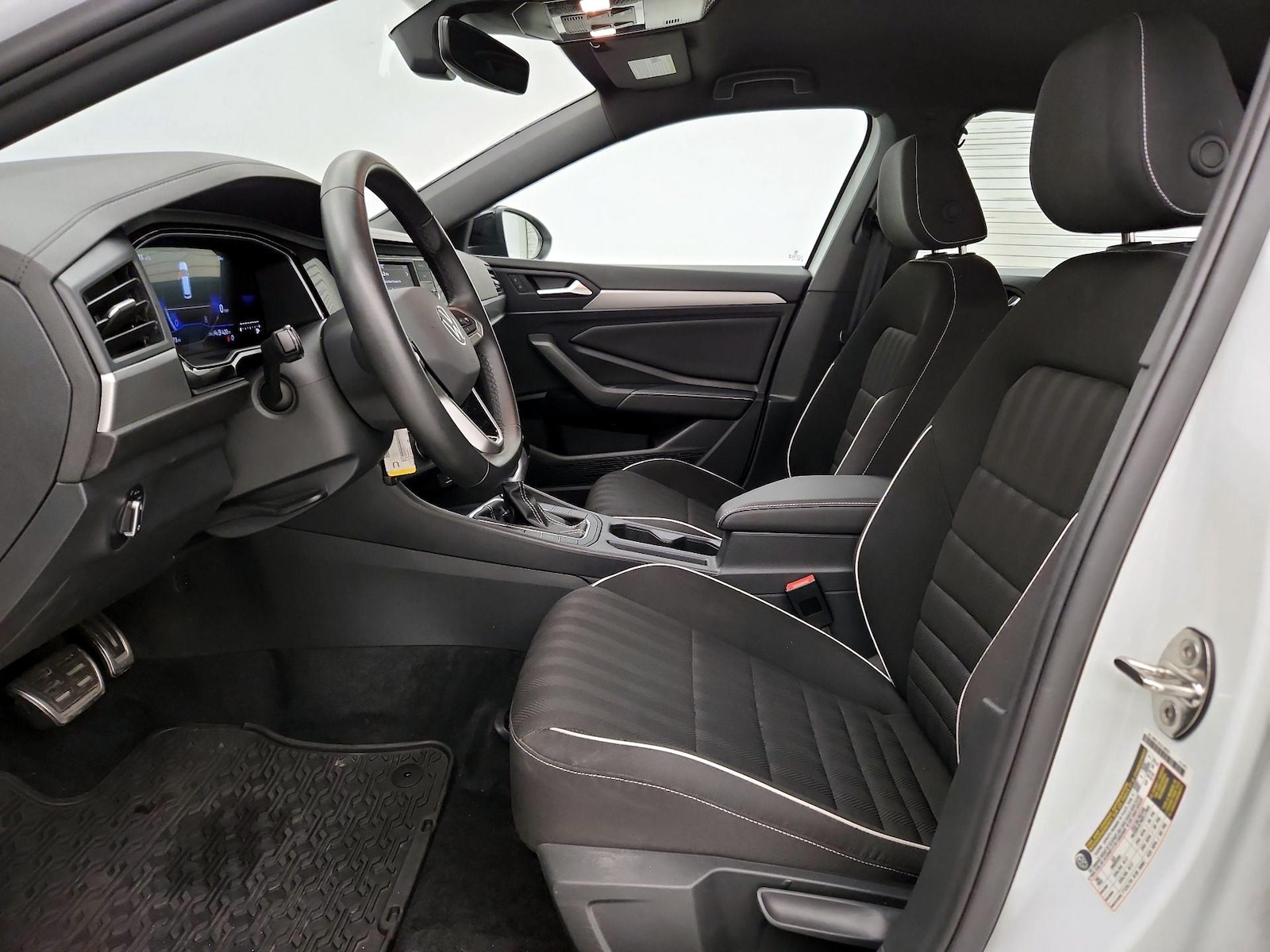2024 Volkswagen Jetta Sport - Photo 12