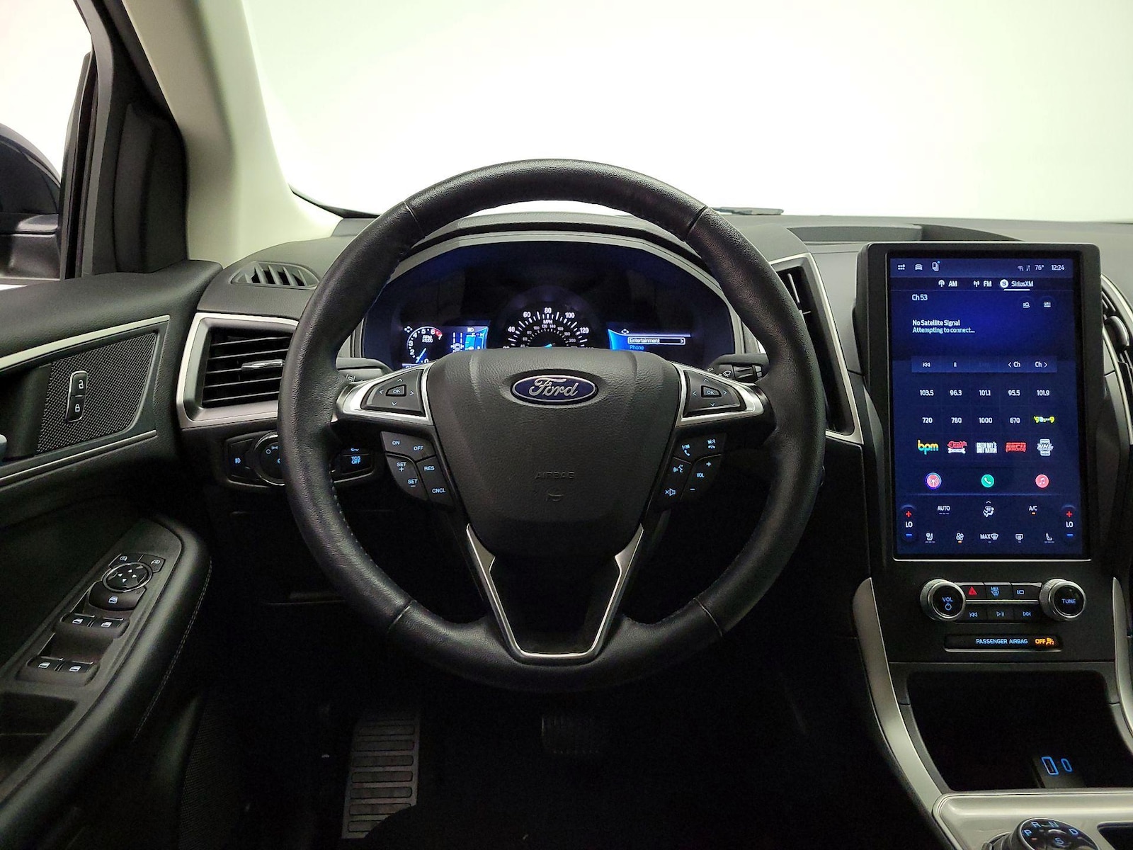 2024 Ford Edge SEL - Photo 11