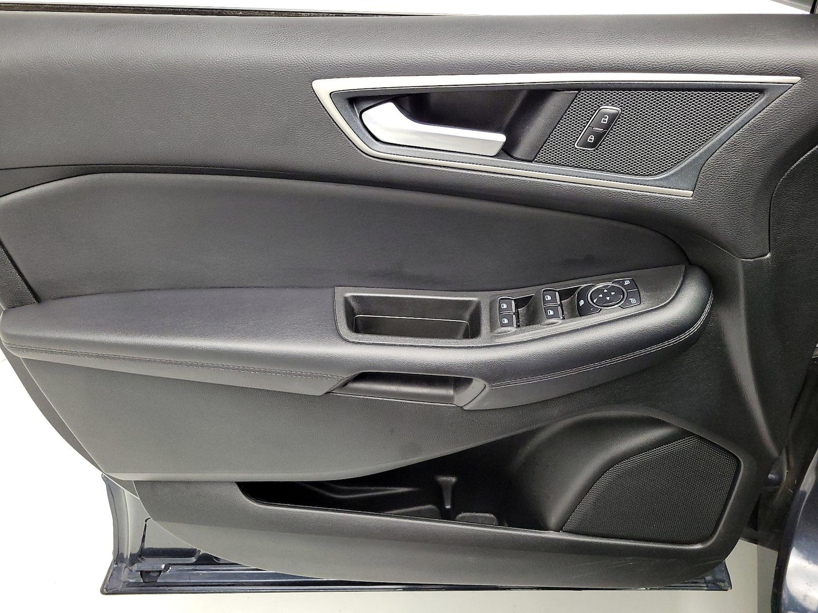 2024 Ford Edge SEL - Photo 13
