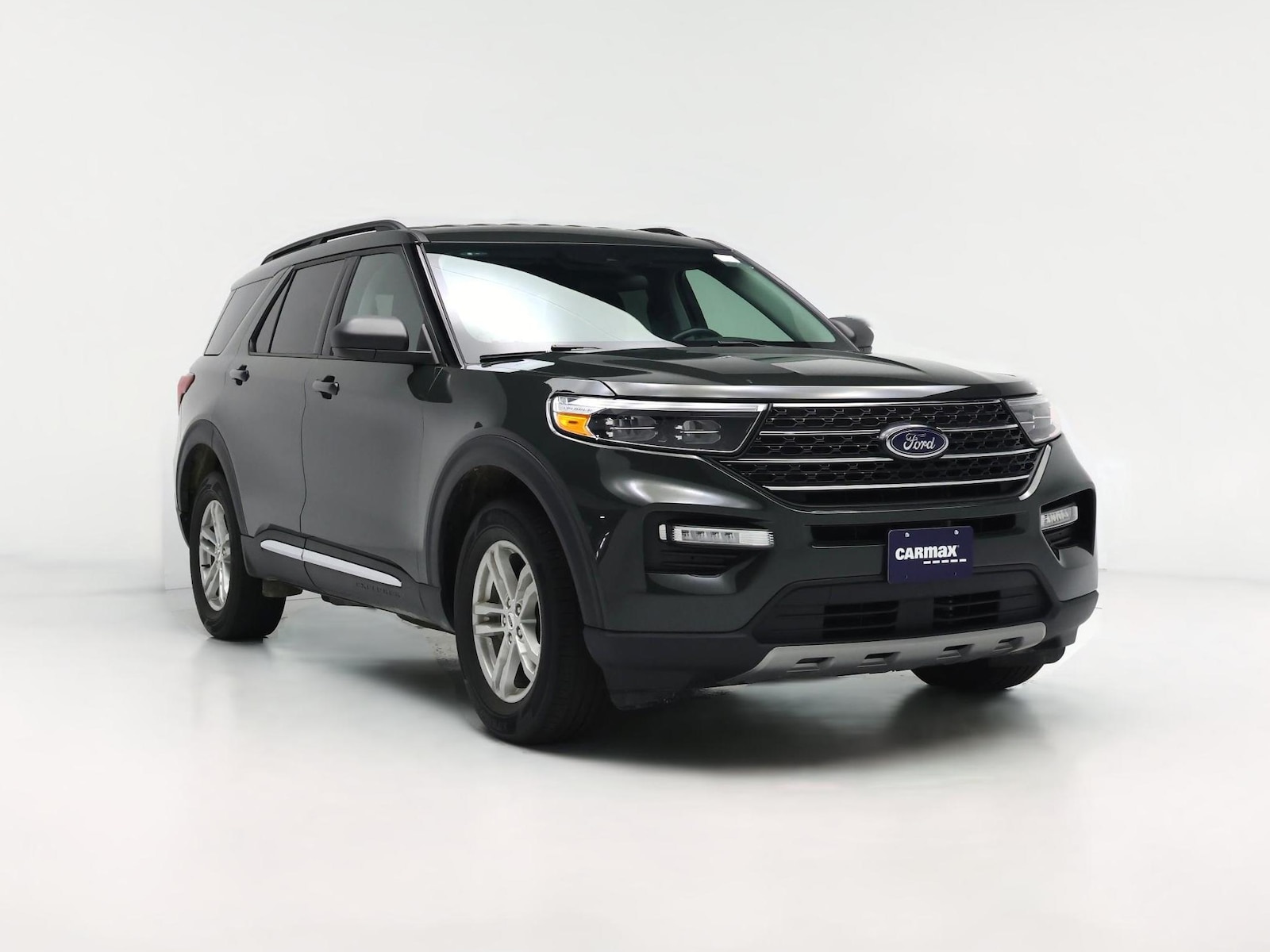 2024 Ford Explorer XLT - Photo 1
