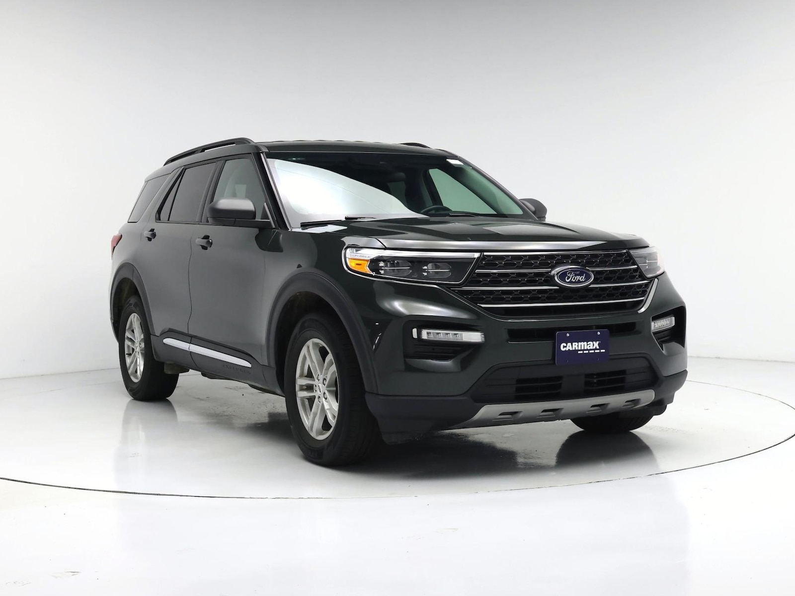 2024 Ford Explorer XLT - Photo 2