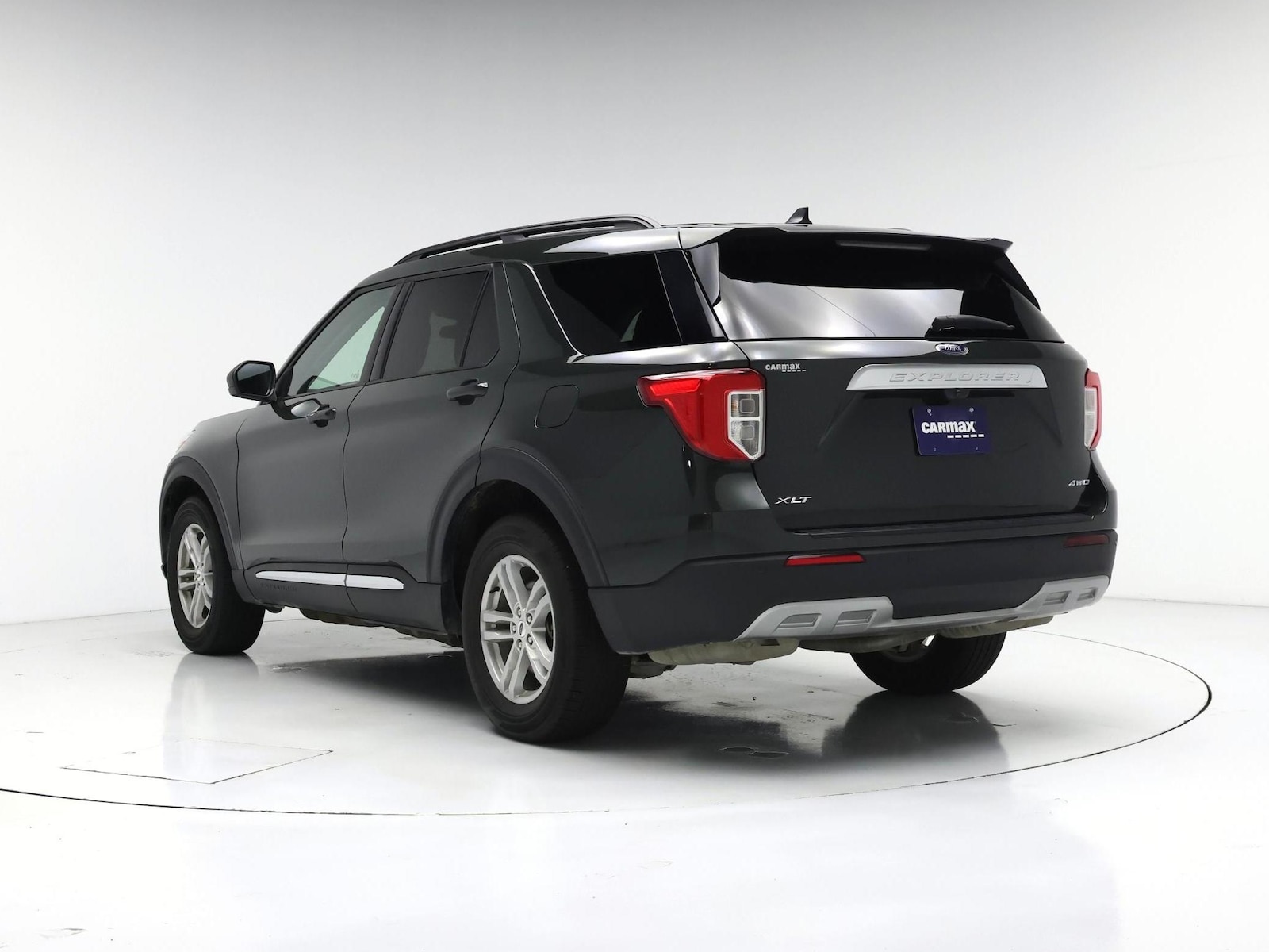 2024 Ford Explorer XLT - Photo 3