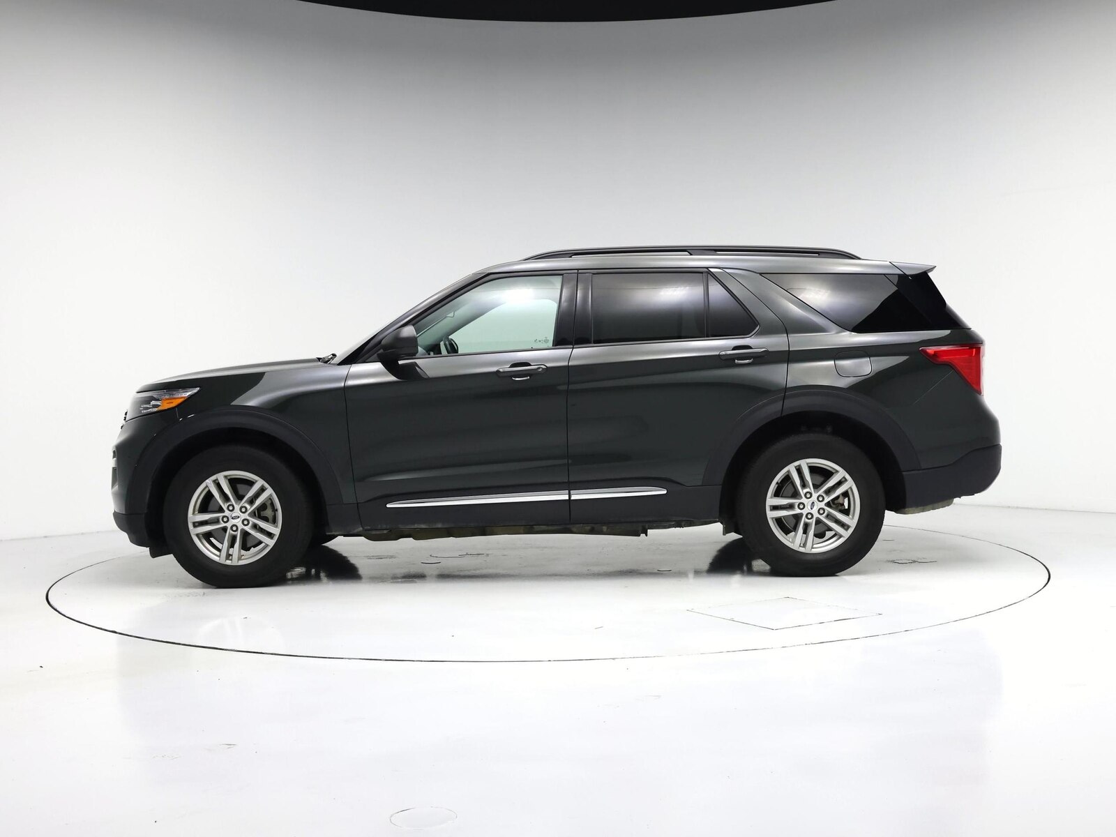 2024 Ford Explorer XLT - Photo 4