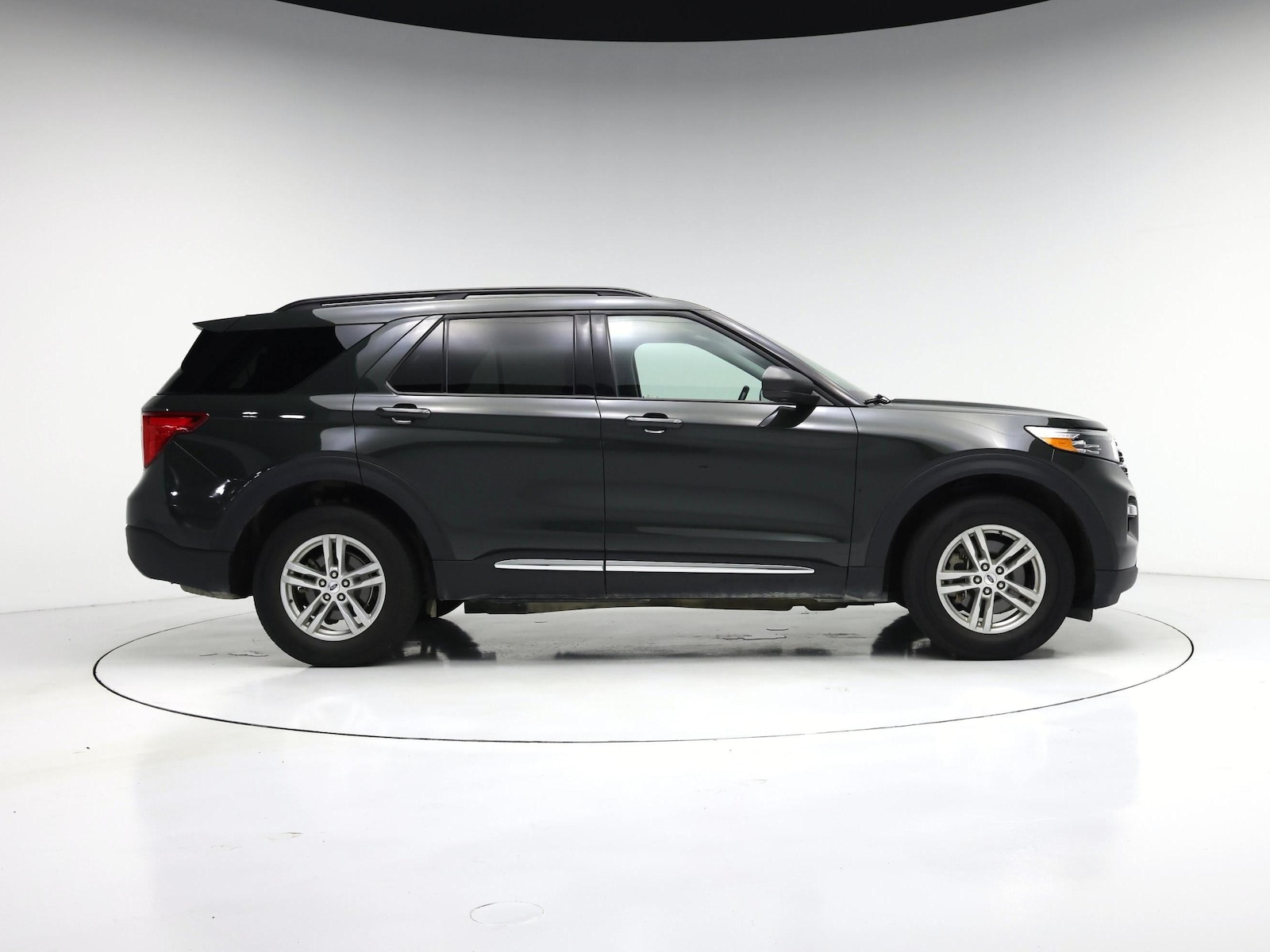 2024 Ford Explorer XLT - Photo 8