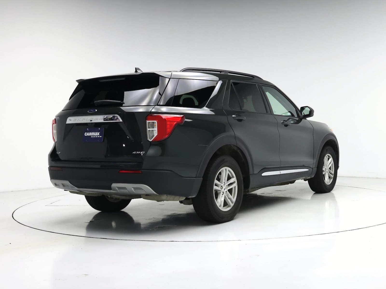 2024 Ford Explorer XLT - Photo 9