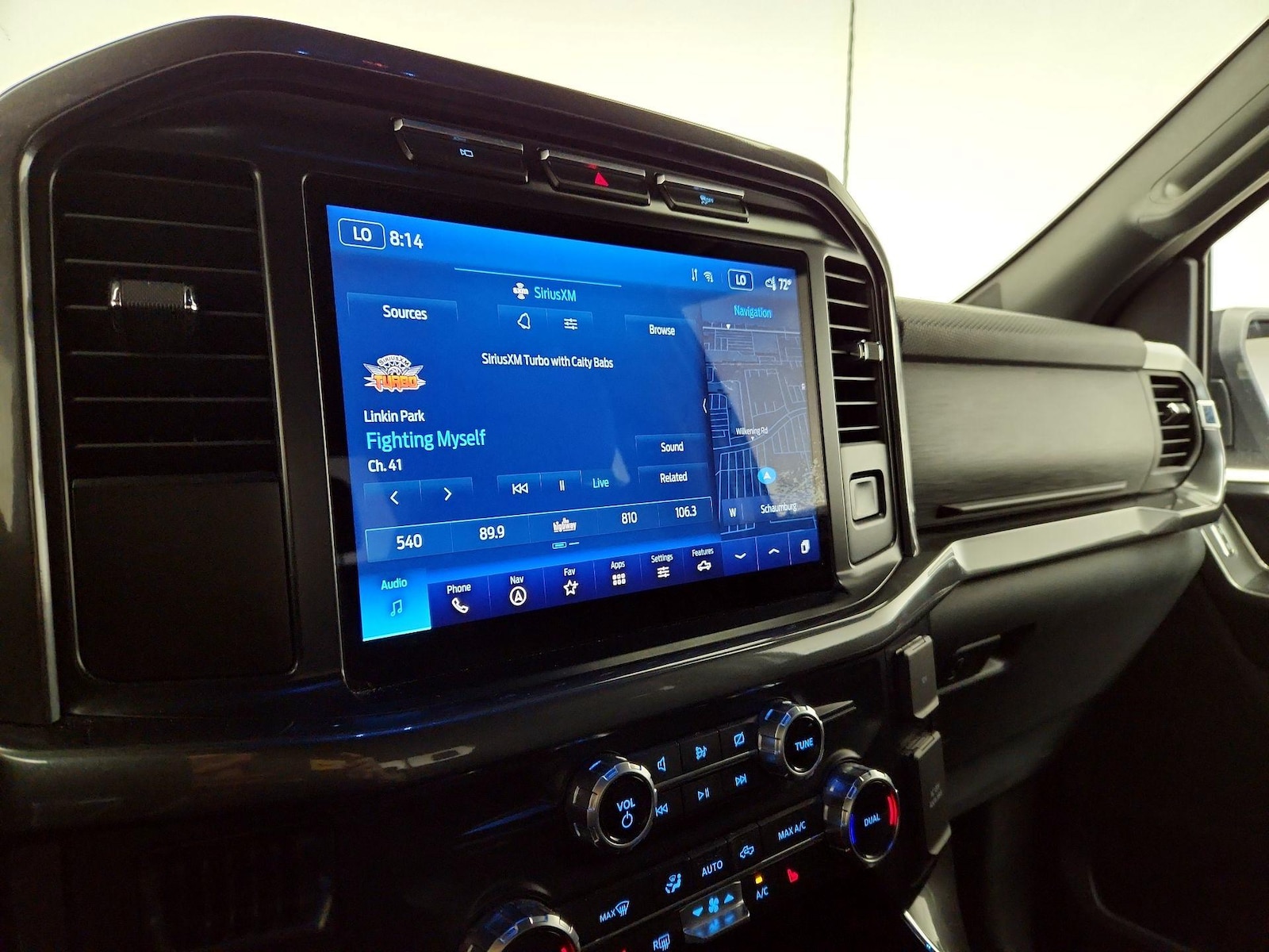 2023 Ford F-150 XLT - Photo 17