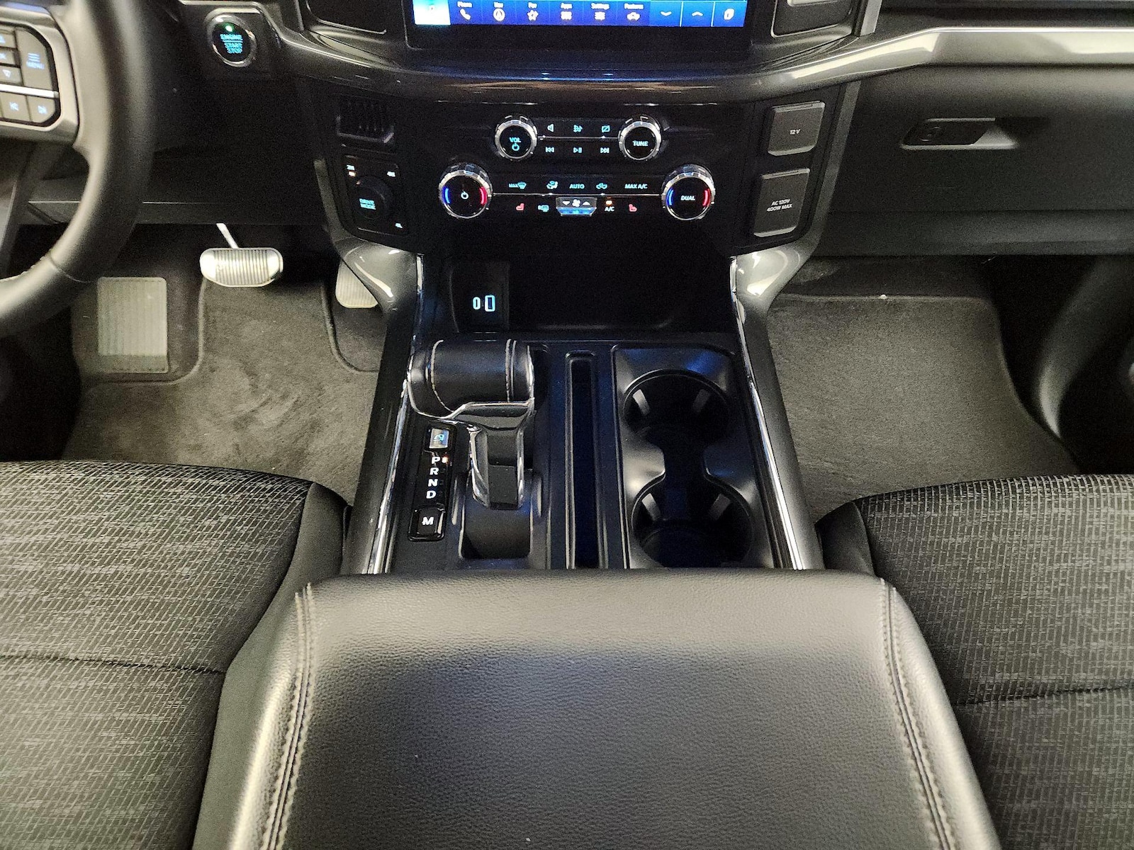 2023 Ford F-150 XLT - Photo 19