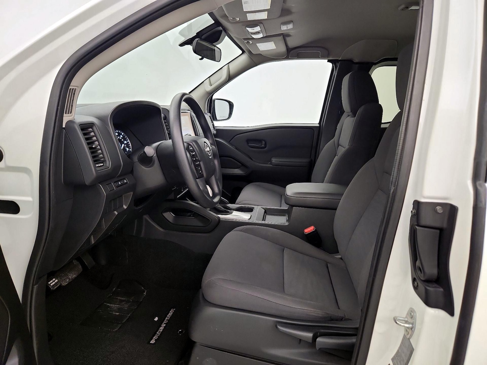 2024 Nissan Frontier S - Photo 10