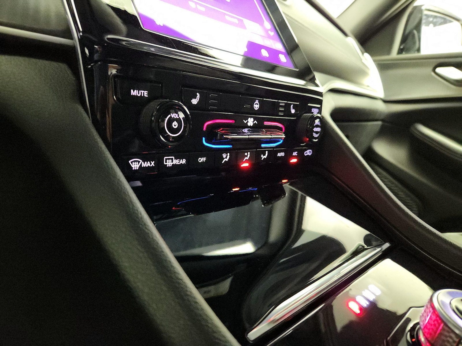 2024 Jeep Grand Cherokee L Altitude - Photo 17