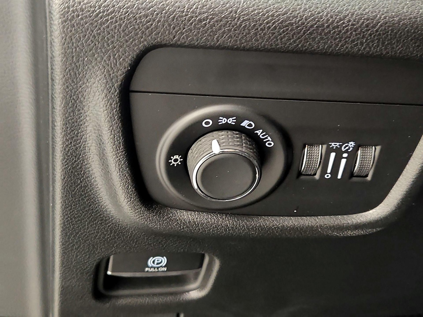 2023 Jeep Grand Cherokee L Altitude - Photo 14