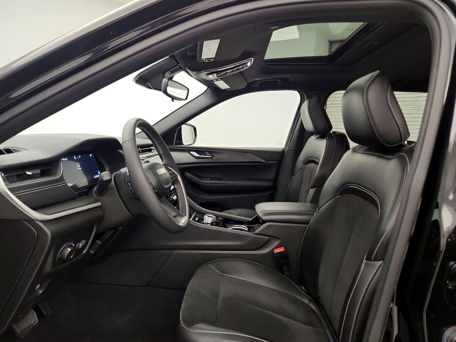 2023 Jeep Grand Cherokee L Altitude - Photo 20