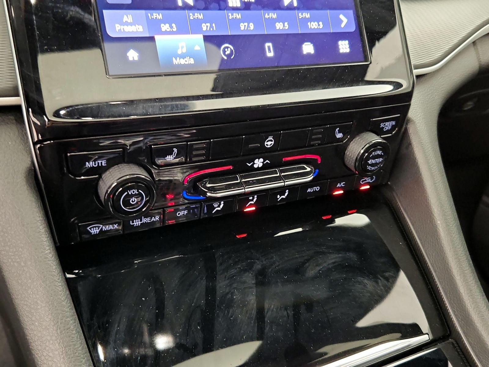 2024 Jeep Grand Cherokee L Altitude - Photo 15