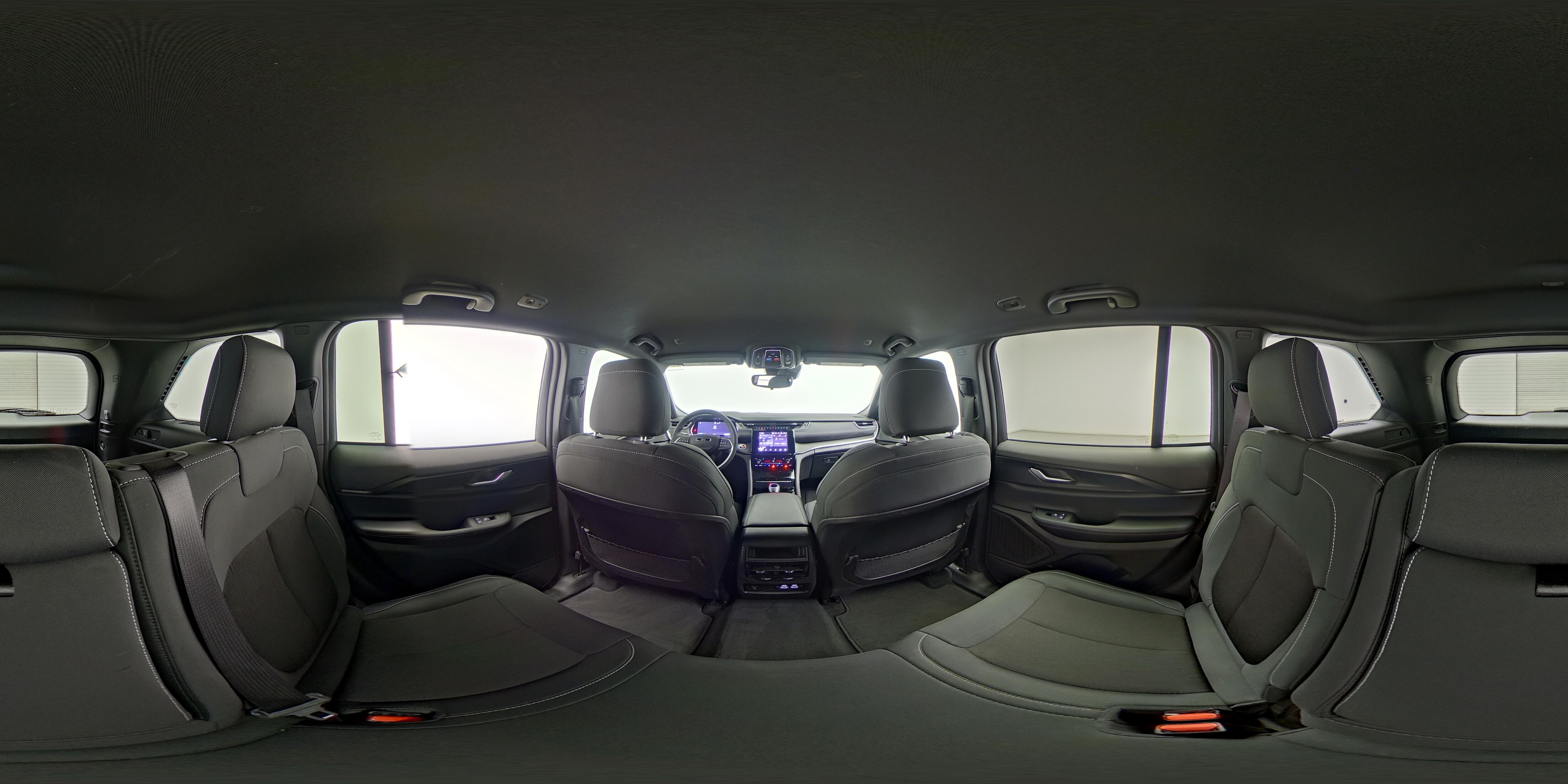 2024 Jeep Grand Cherokee Laredo - Photo 25