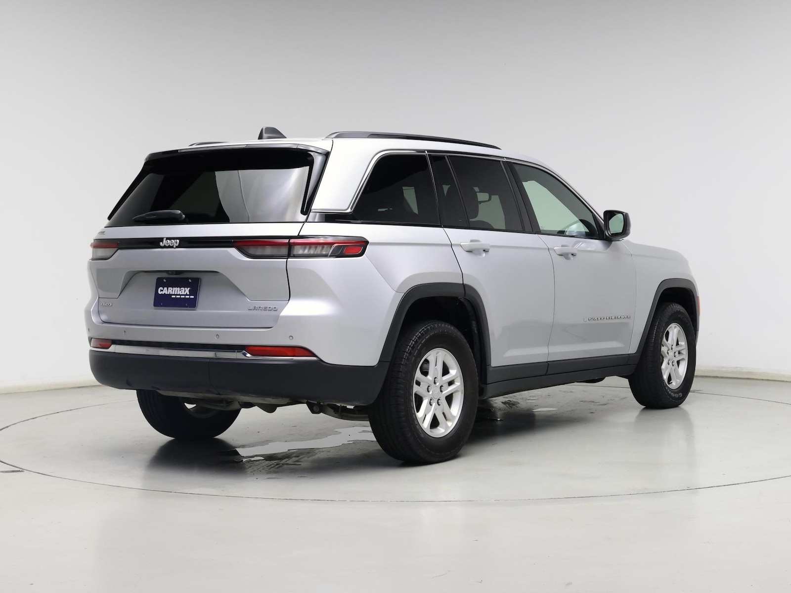 2024 Jeep Grand Cherokee Laredo - Photo 9