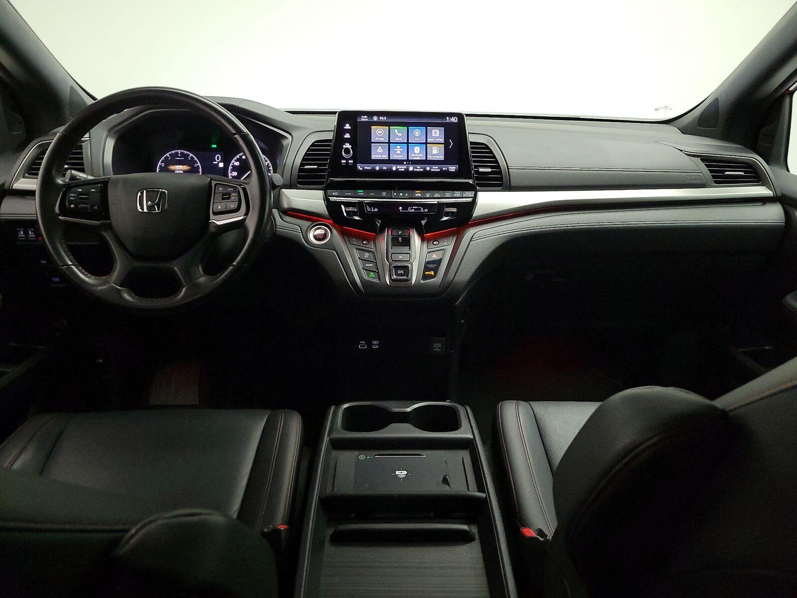 Apple CarPlay® & Android Auto™