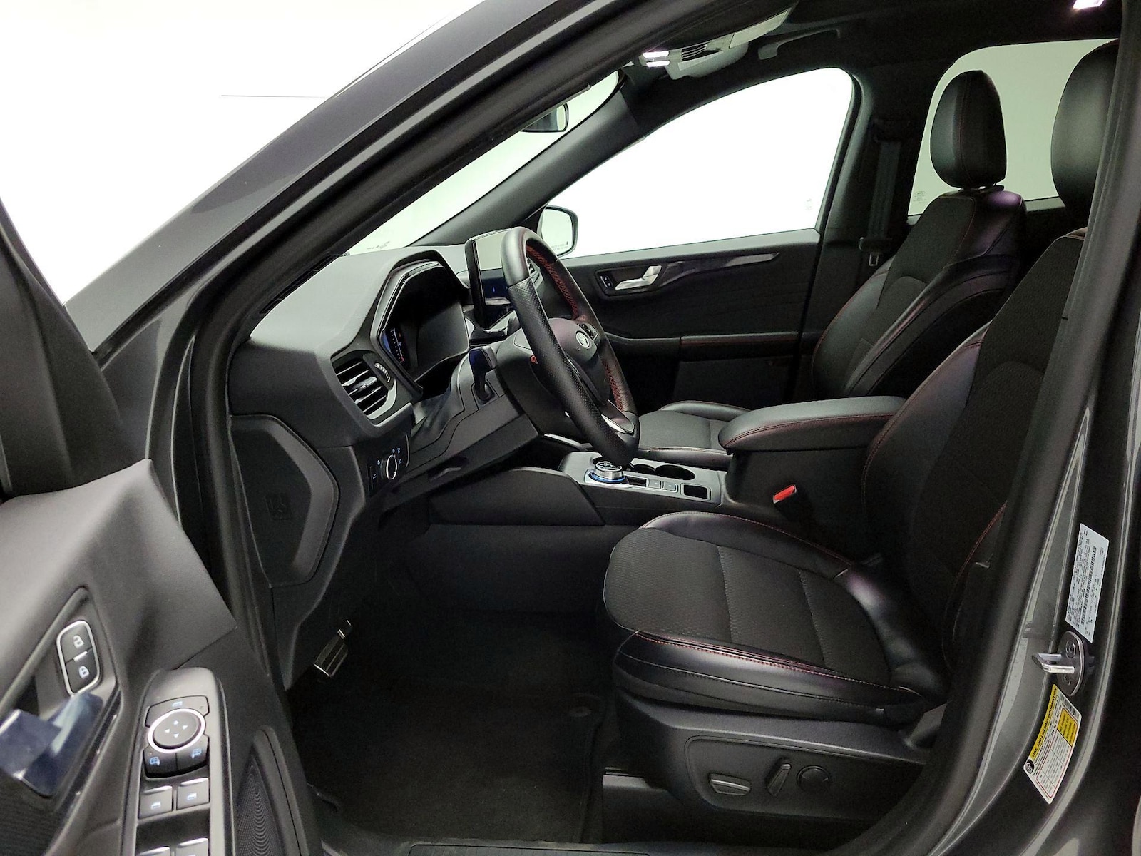 2024 Ford Escape ST-Line - Photo 12