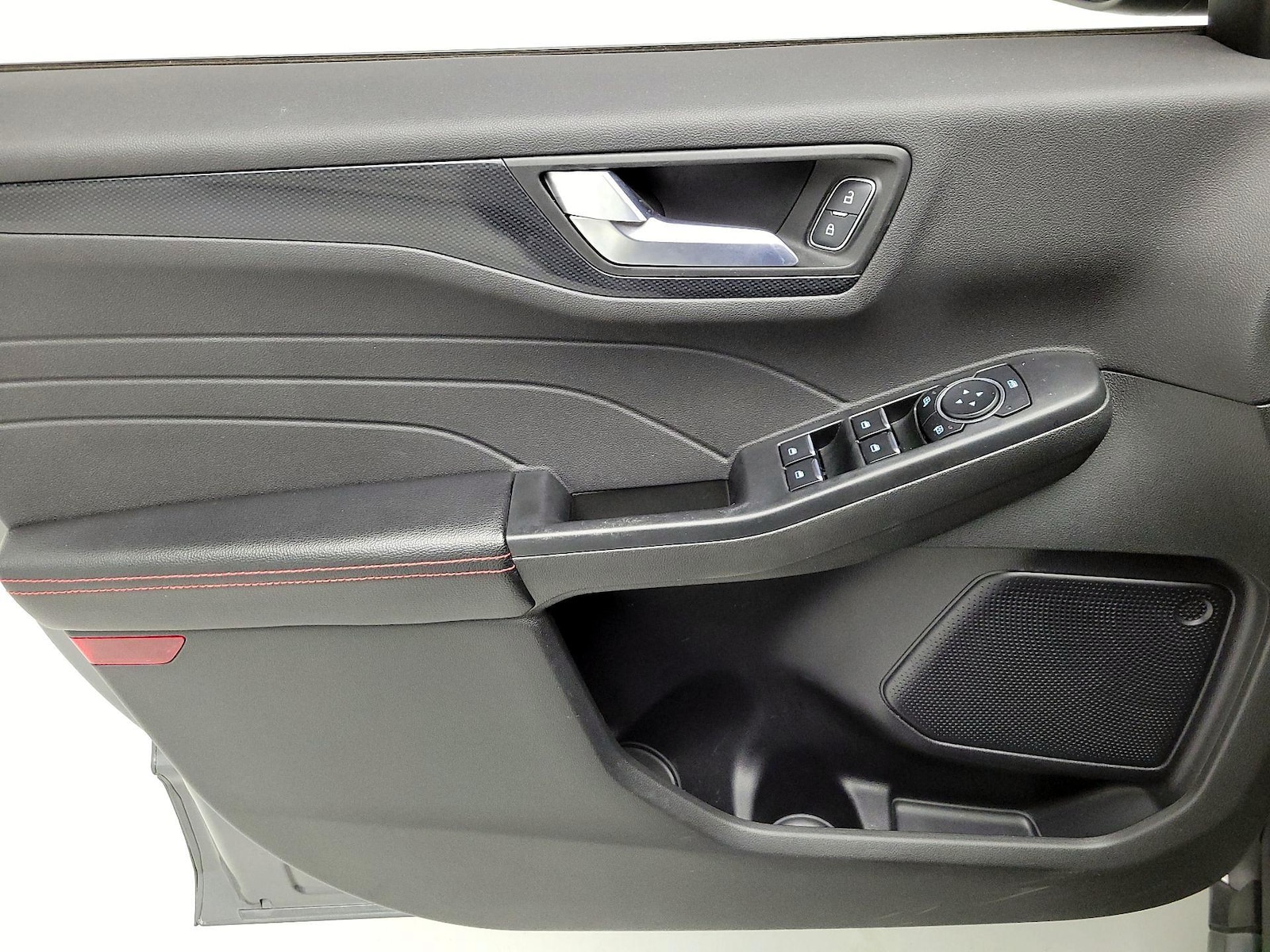 2024 Ford Escape ST-Line - Photo 13