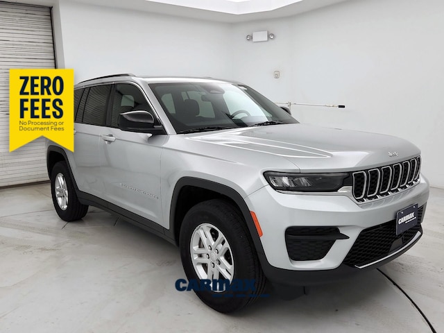Silver 2024 Jeep Grand Cherokee SUV / Crossover Four-Wheel Drive Automatic